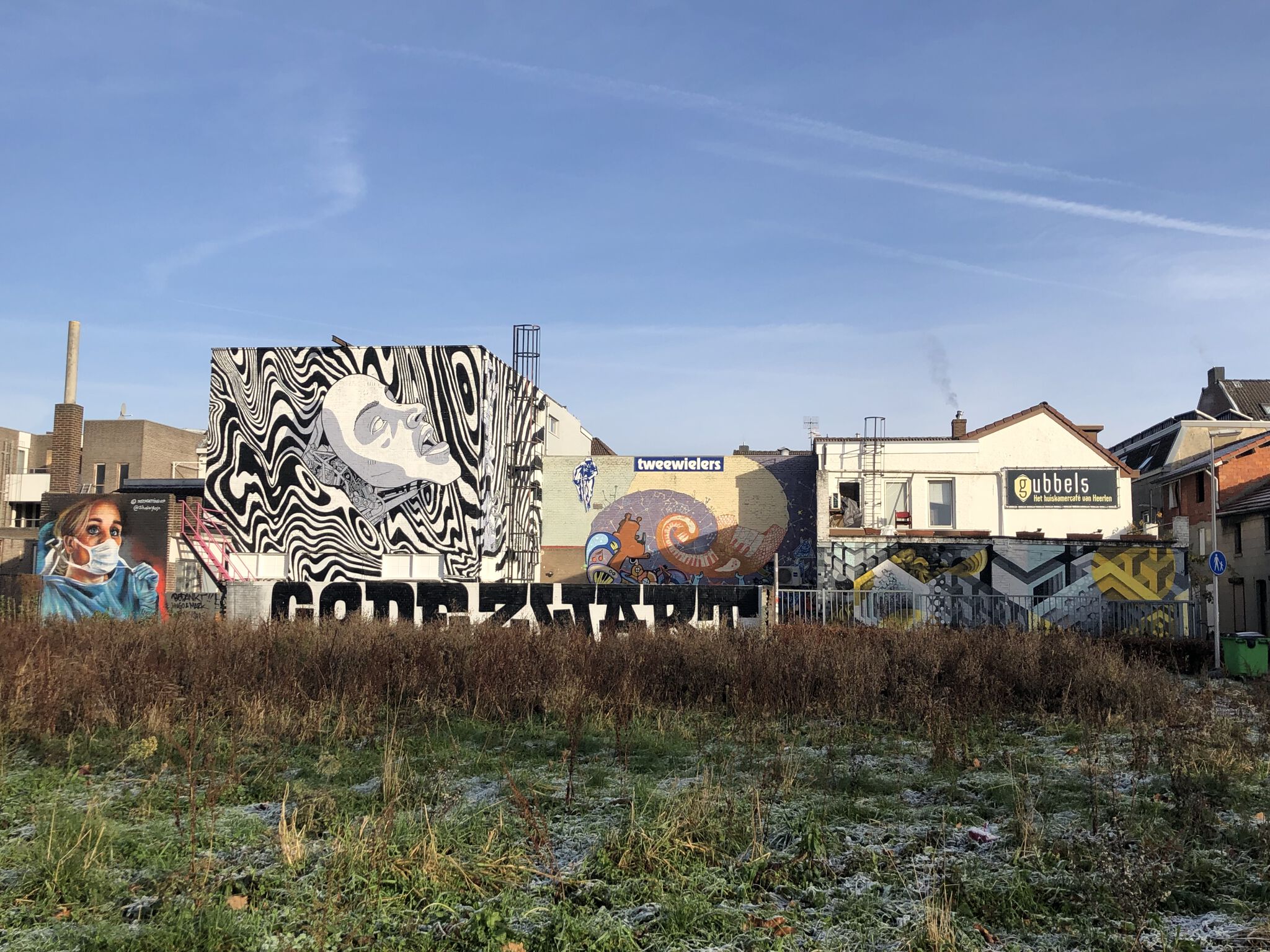 Bier en Brood&mdash;Synthesis