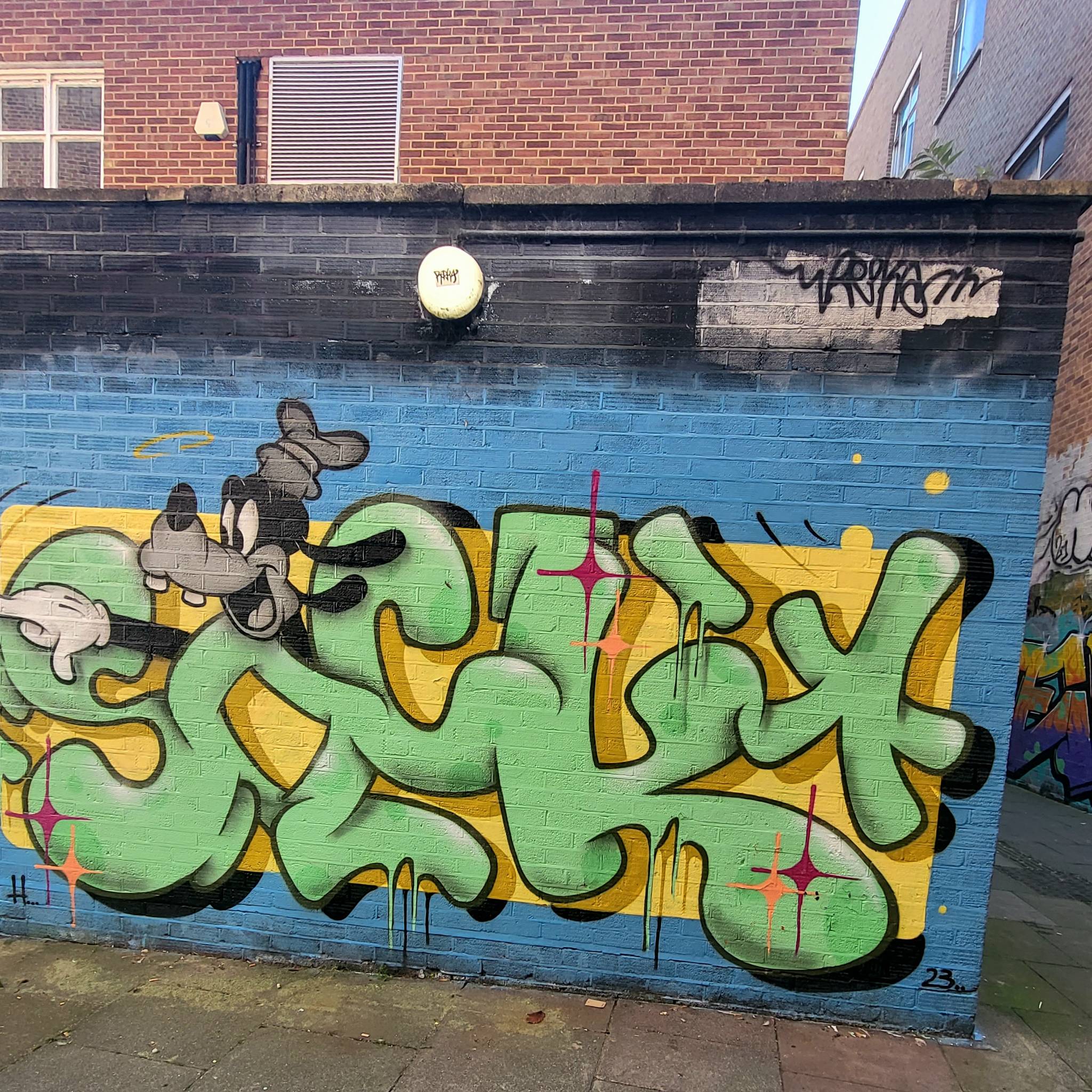 Fark, Roo Abrook, Kloth, NZIE, Sarnie, Nova, South Soak, Berk MLC, Pogo, Mistersamo, RoosArt&mdash;Southsea Ghetto (various artists)