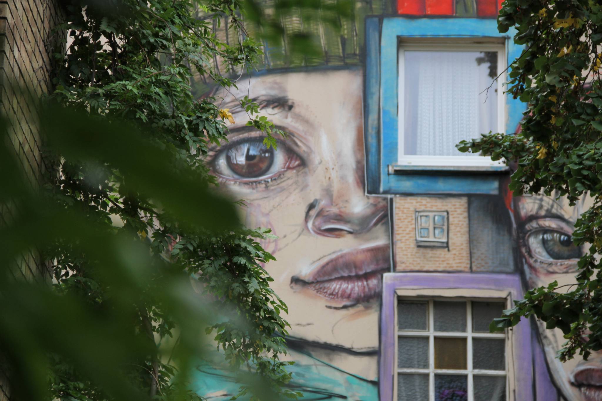 Hera (Herakut)&mdash;Anything is beautiful if you look at it with love