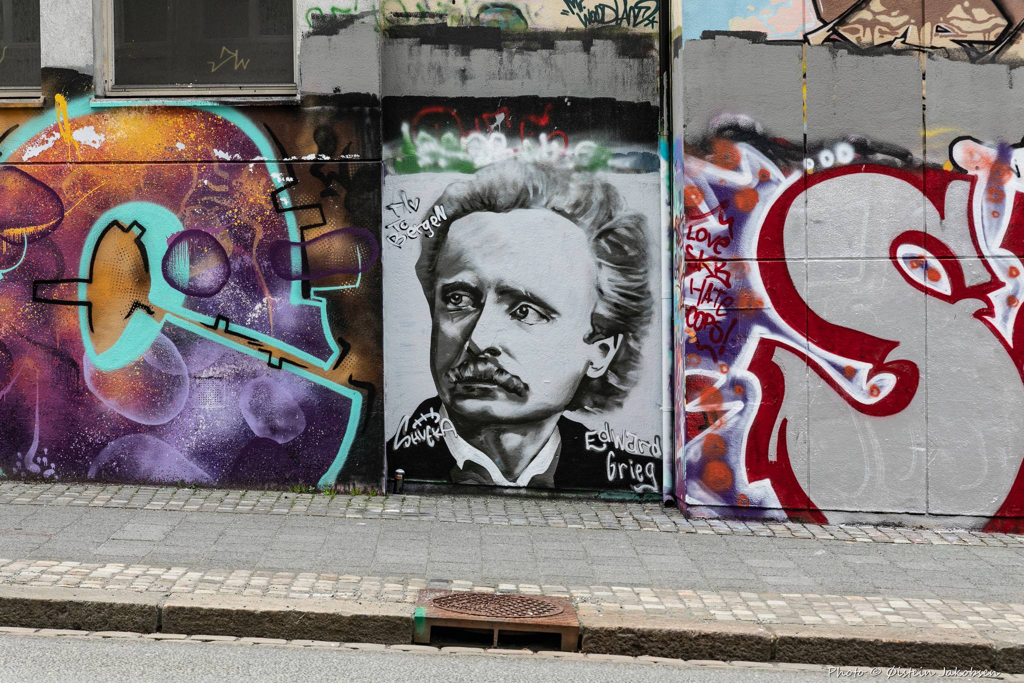 &mdash;LEGAL WALL - Sentralbadet