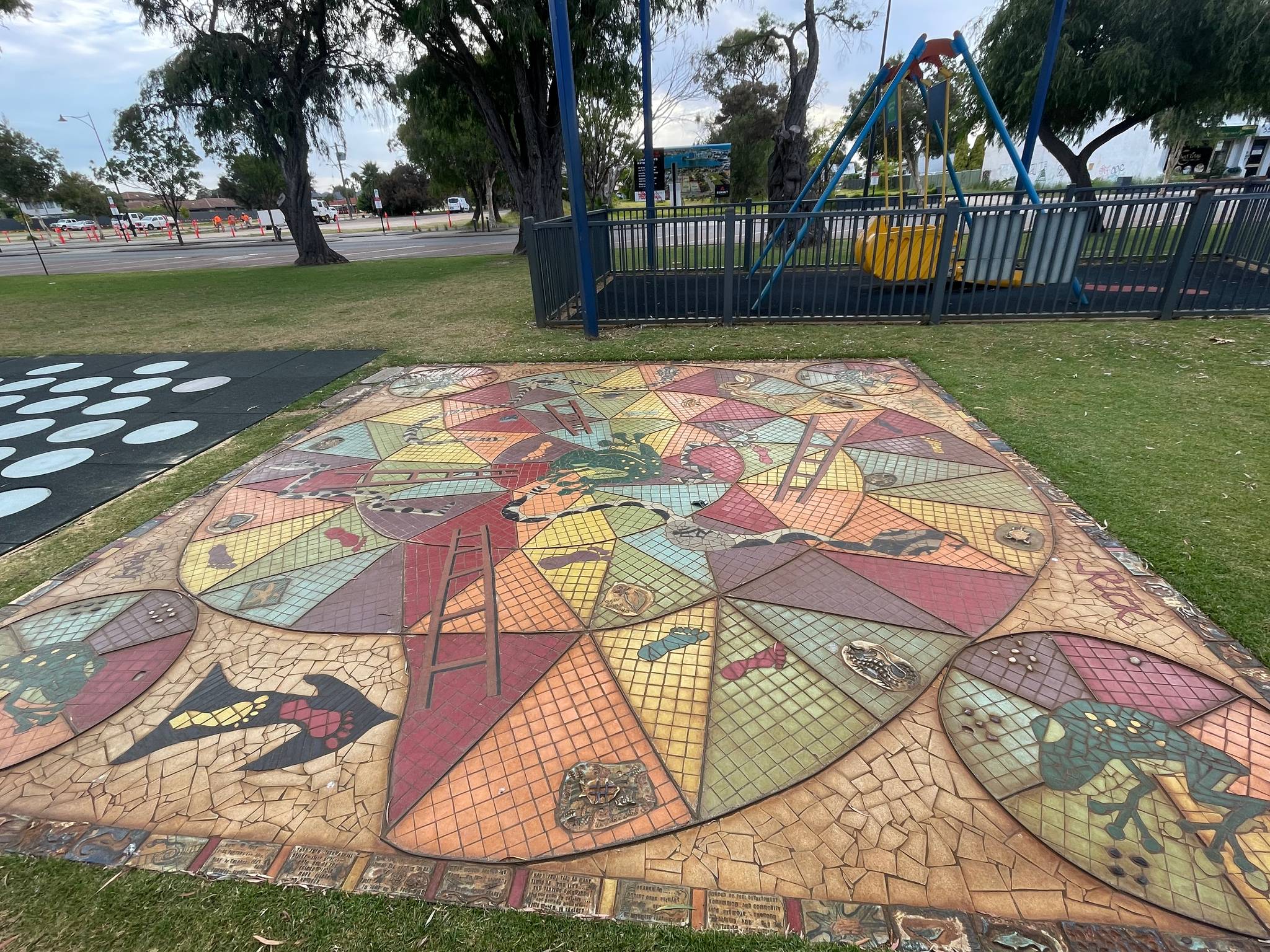 Lesley King, Dudley Park Primary School, Riverside Primary School&mdash;Snakes and Ladders