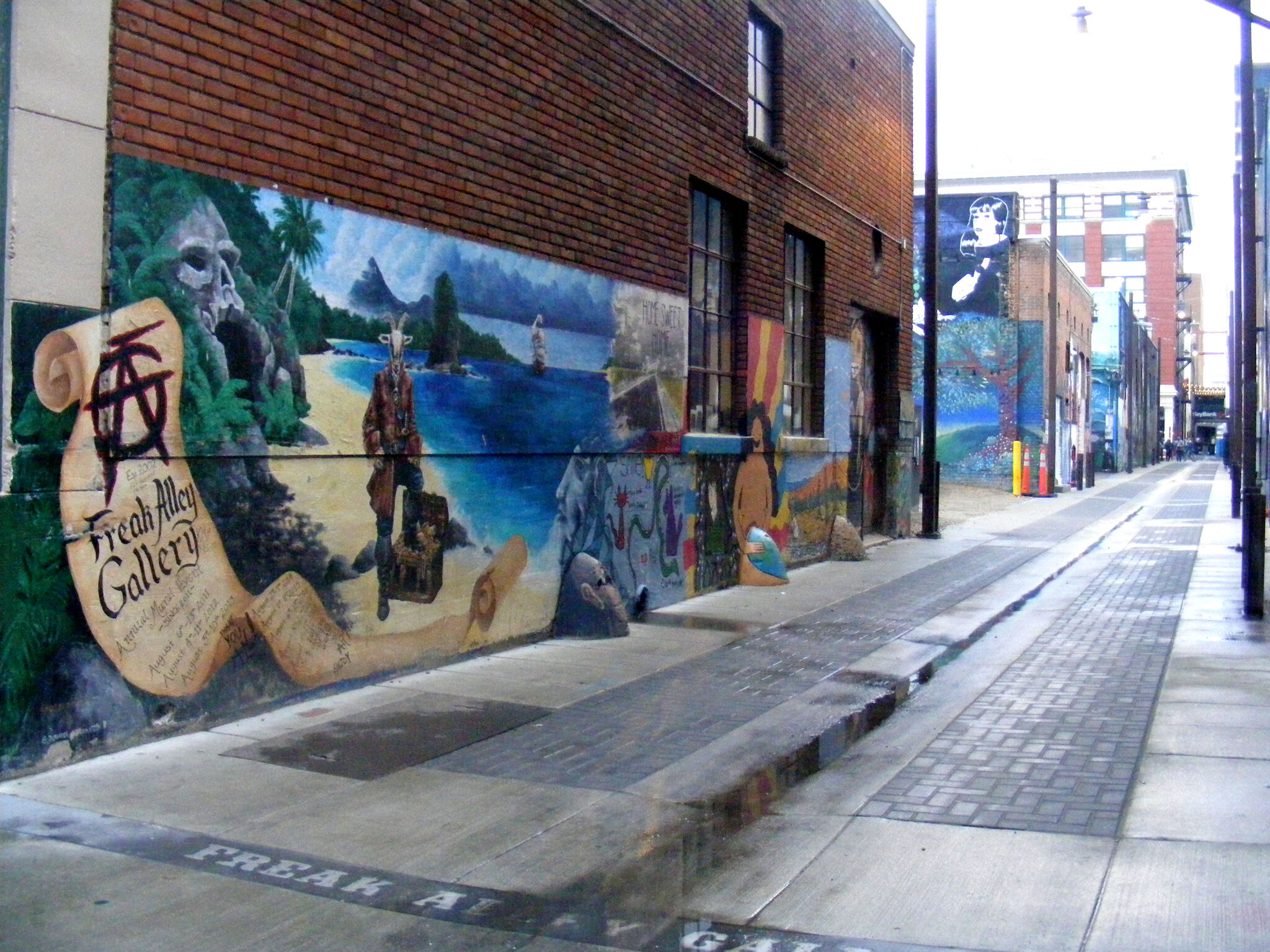 &mdash;Freak Alley Art Gallery
