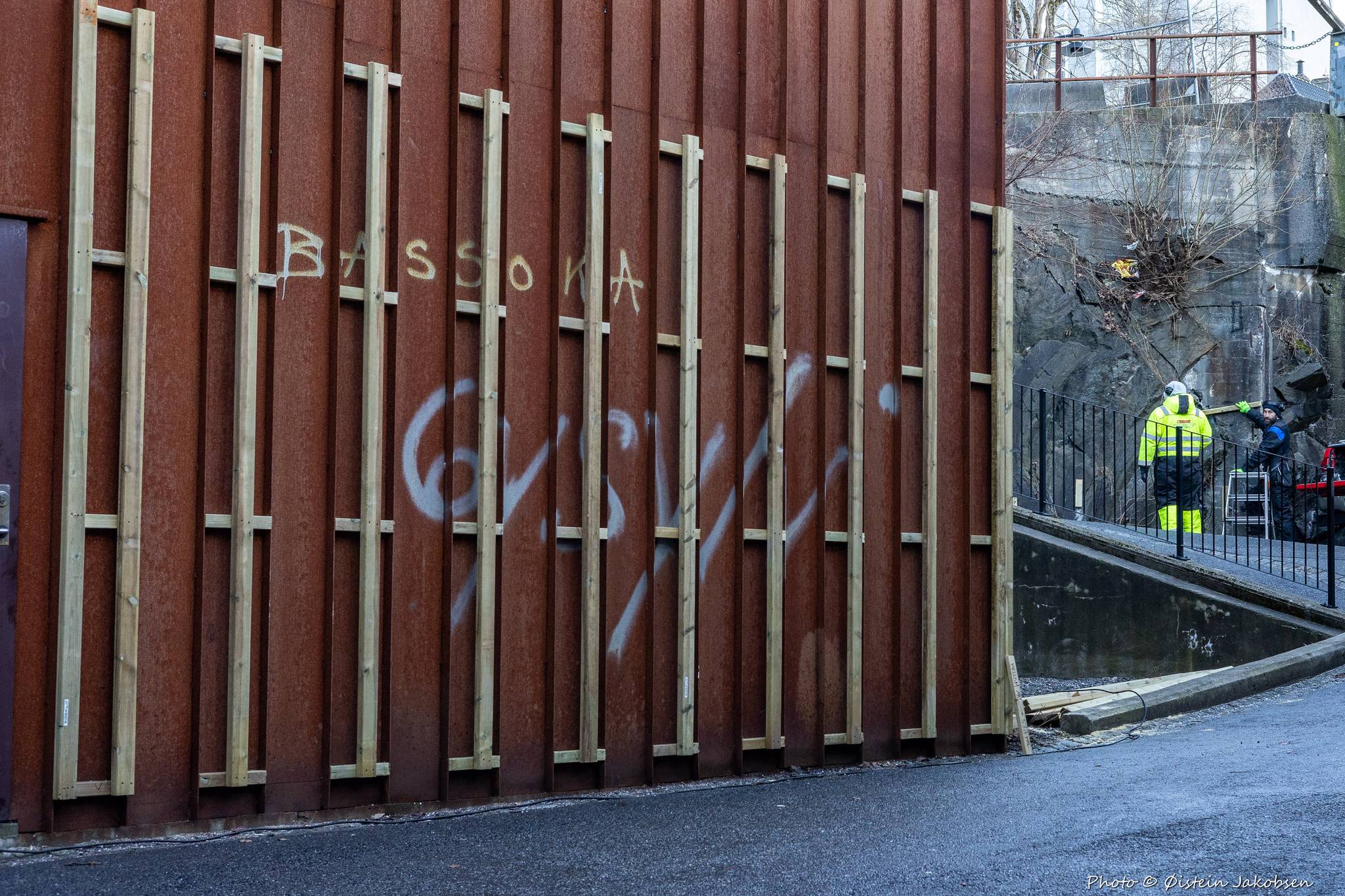 &mdash;Legal wall - USF