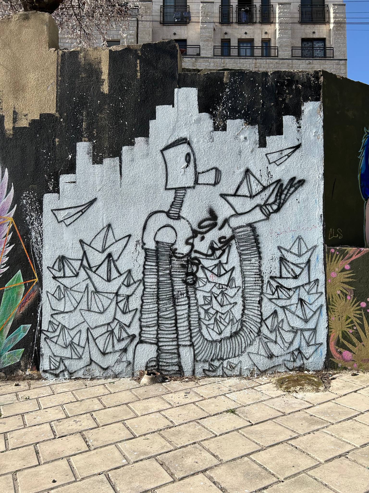 Sardine&mdash;Graffbot and his paper boats