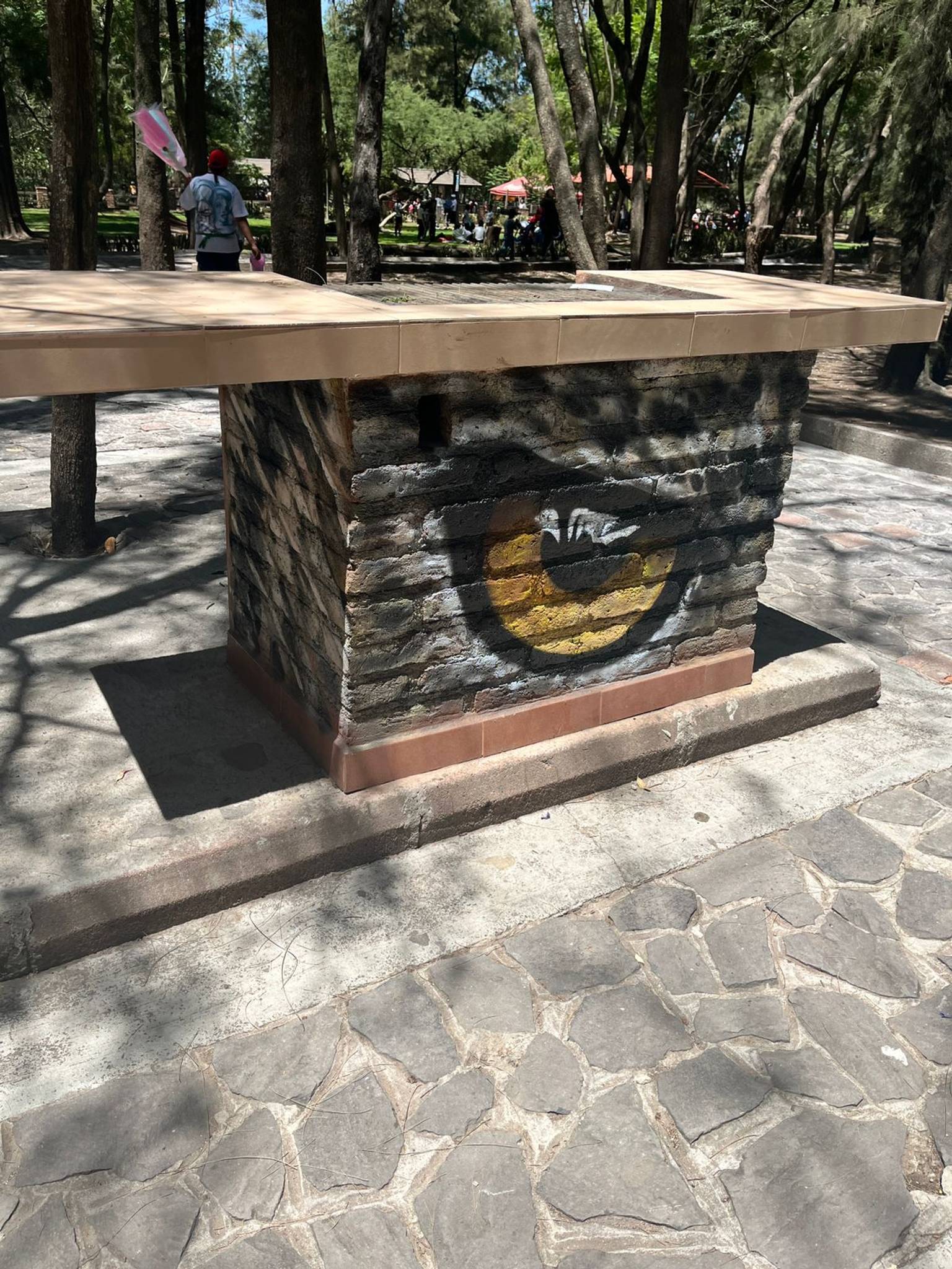 crook, Gabe, charly, riper, beter, Jhard, Brote, Zhot&mdash;Zoo León