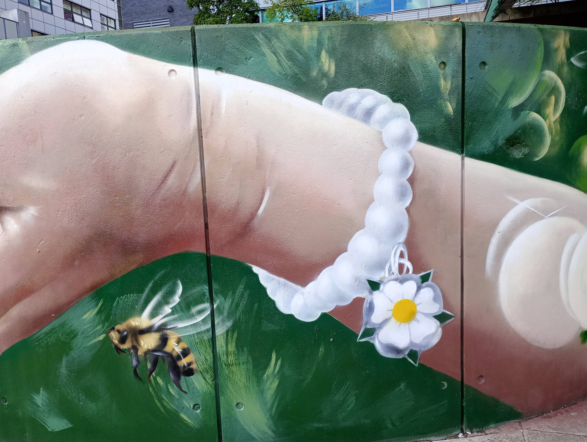 Peachzz&mdash;Pond Street Mural