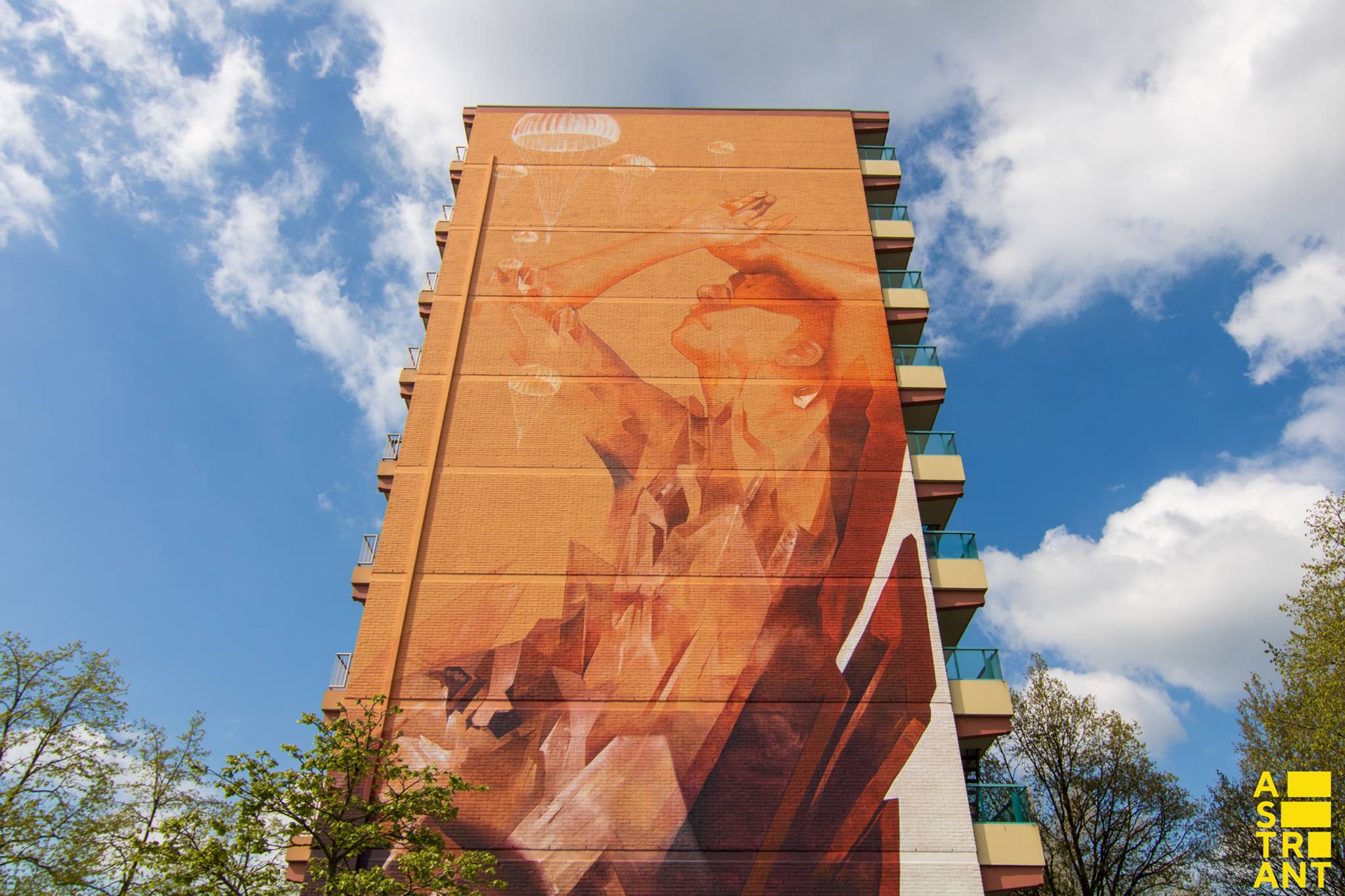 Iota&mdash;Airborne Mural  - Veldhuizen