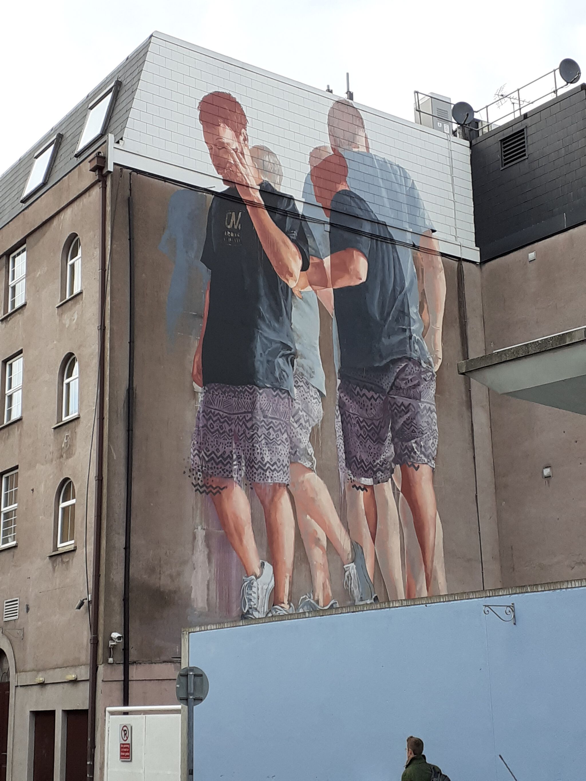 Fintan Magee&mdash;Walking in a Circle