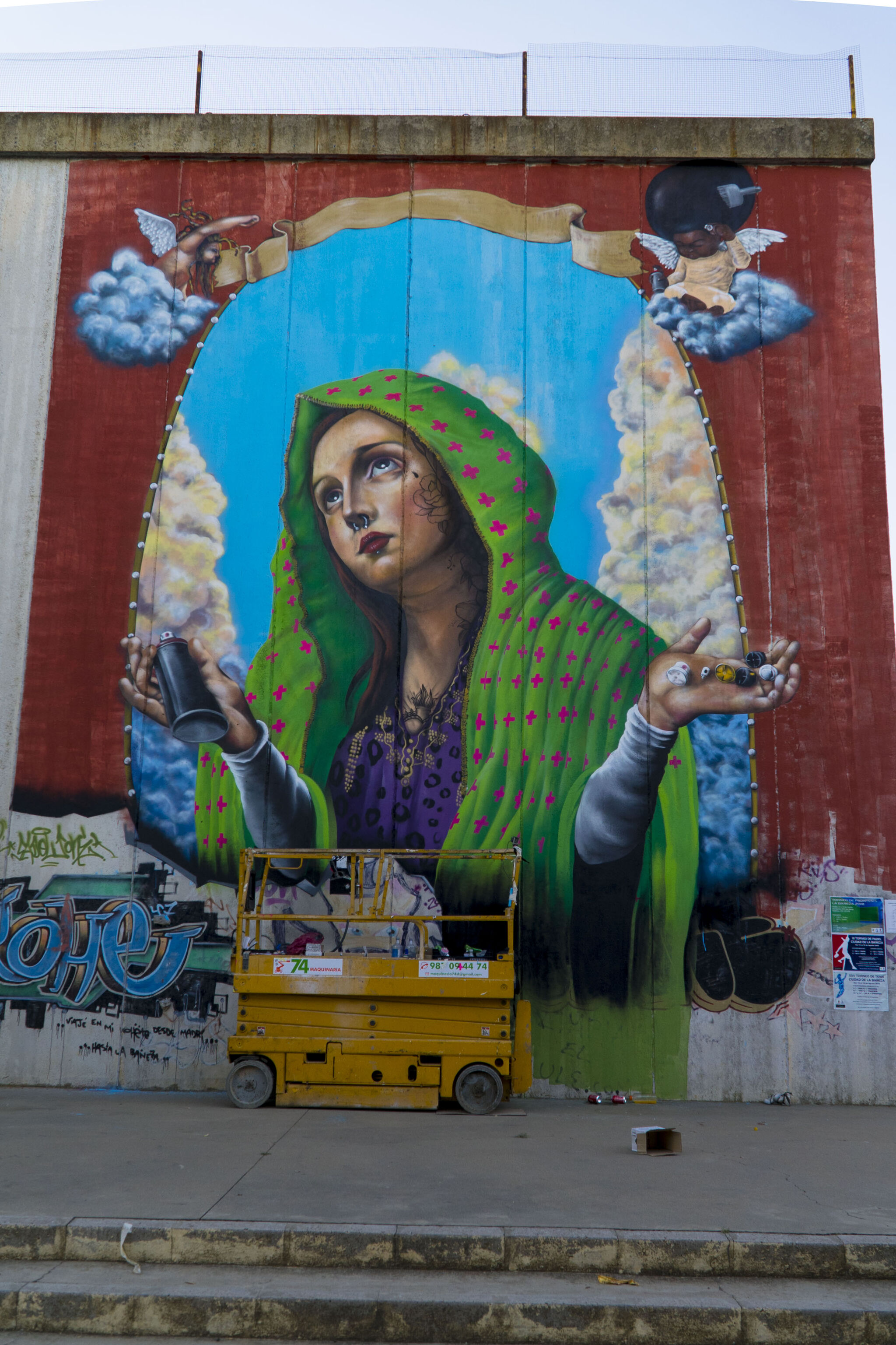 Rojo, El Rojo&mdash;"Nuestra Señora de los Botes" / "Our Lady of the Cans"