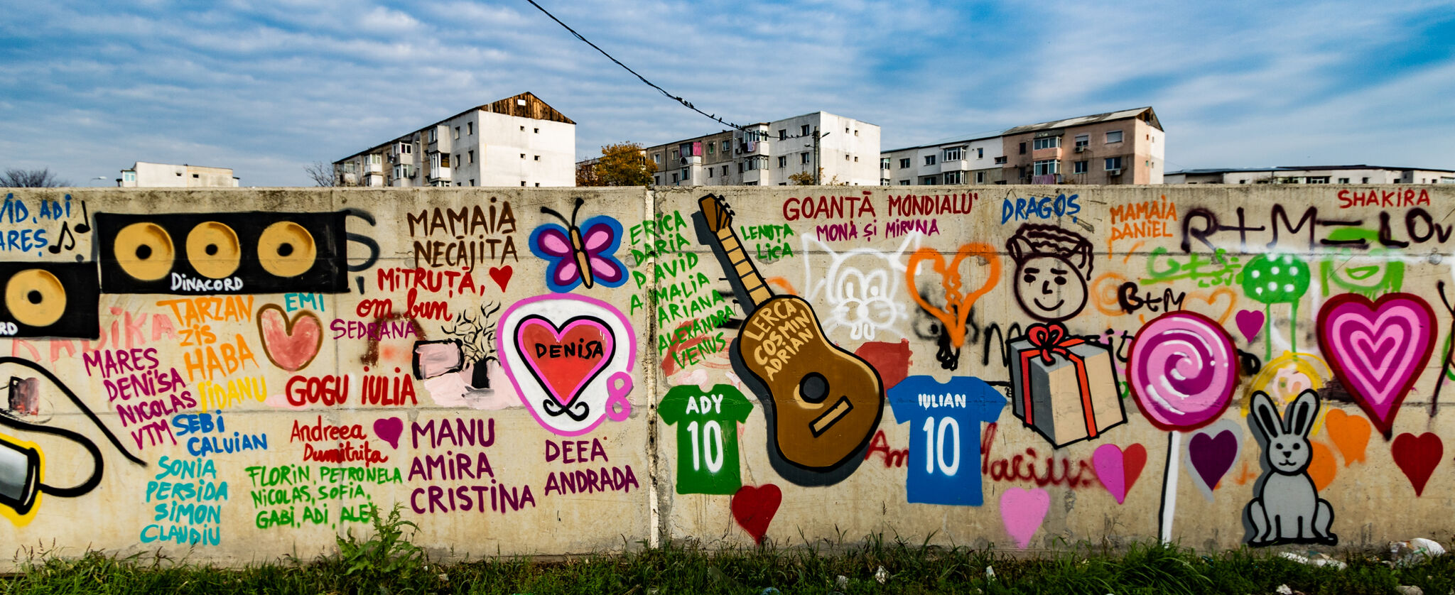 Harcea Pacea, KAPS Crew, RO, Bea Hopes, GRAFO, Mihaela Neli Pavel, Mnec, Snek, Rov, Goes&mdash;InZIDerabilii