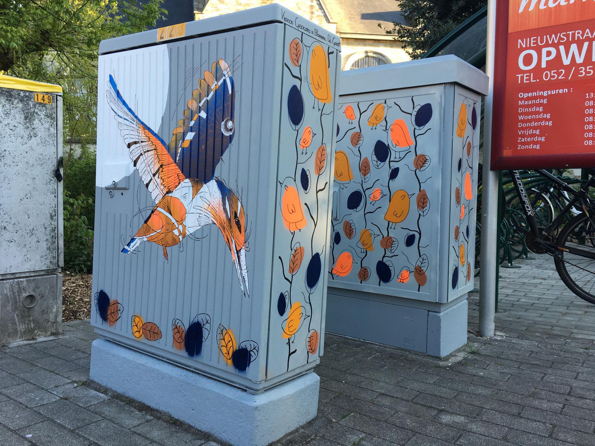 Blomme de Geest, Karen Geeroms&mdash;Tour Elentrik - Vogels in de struiken