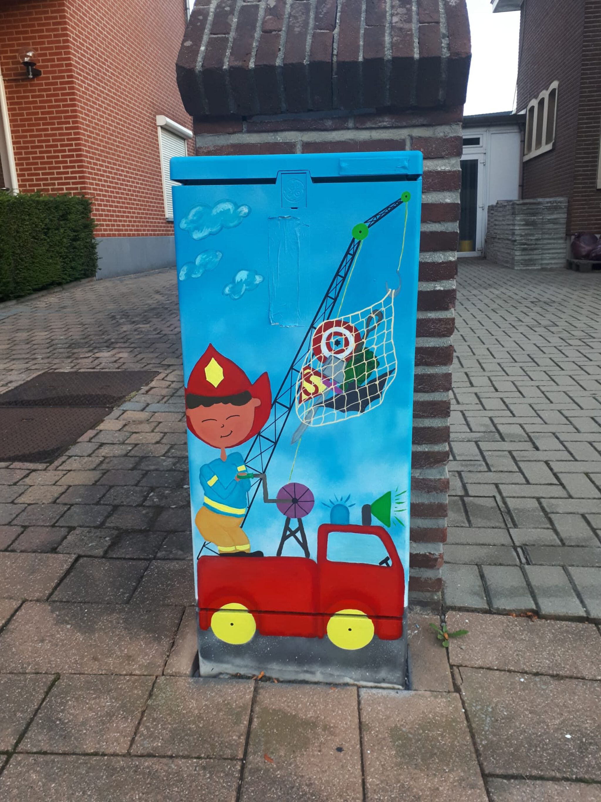 Leonora Verhoeven&mdash;Tour Elentrik - Helden redden helden!