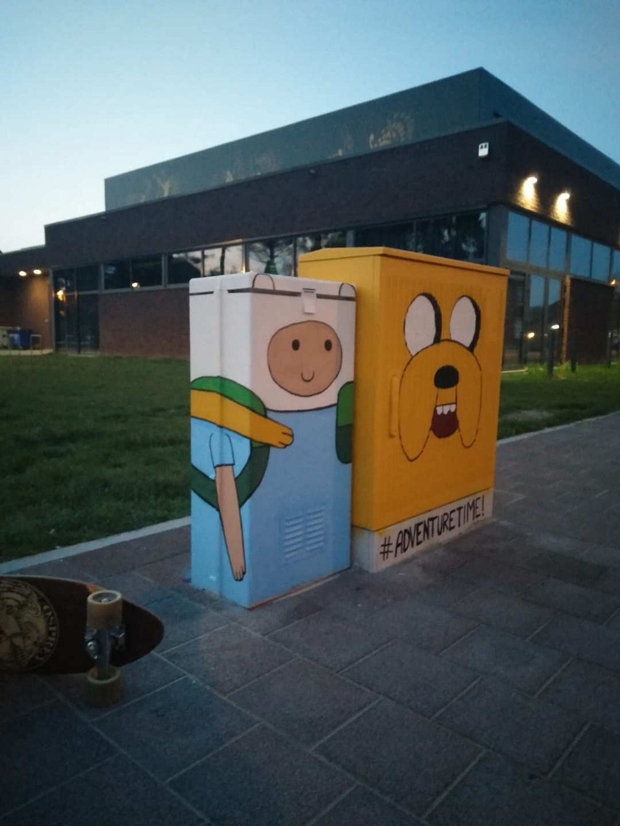 michiel bussels&mdash;Tour Elentrik - Finn & Jake