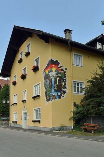 Doctor's house // EU Kunstwaende