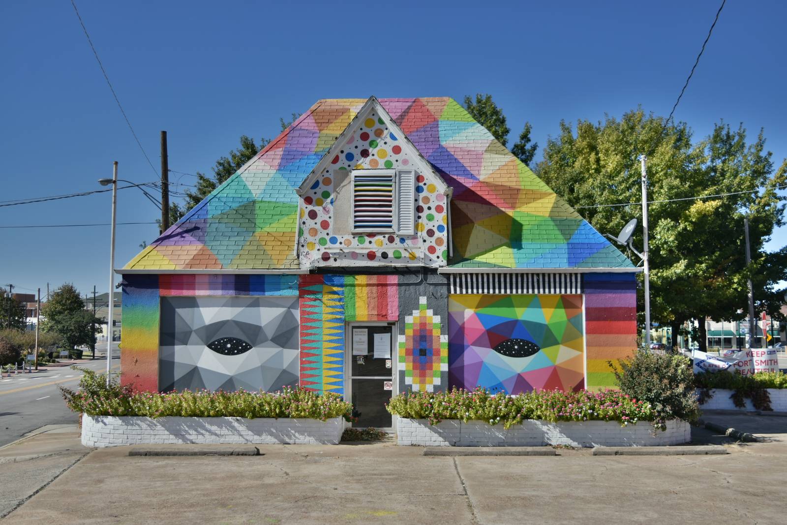 Okuda&mdash;Universal Chapel