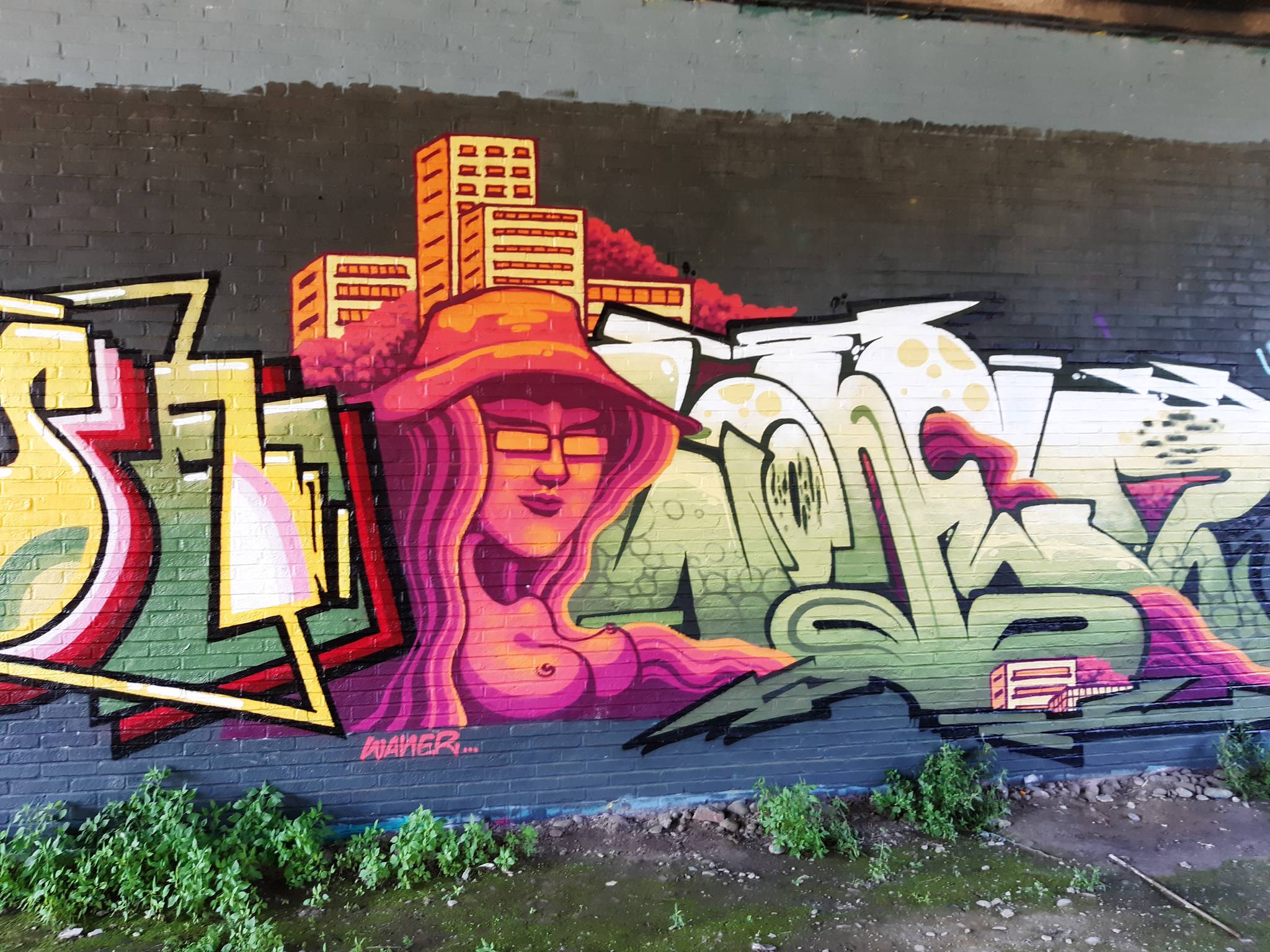 Toncé, El Moot Moot, Oreas&mdash;Sous les ponts