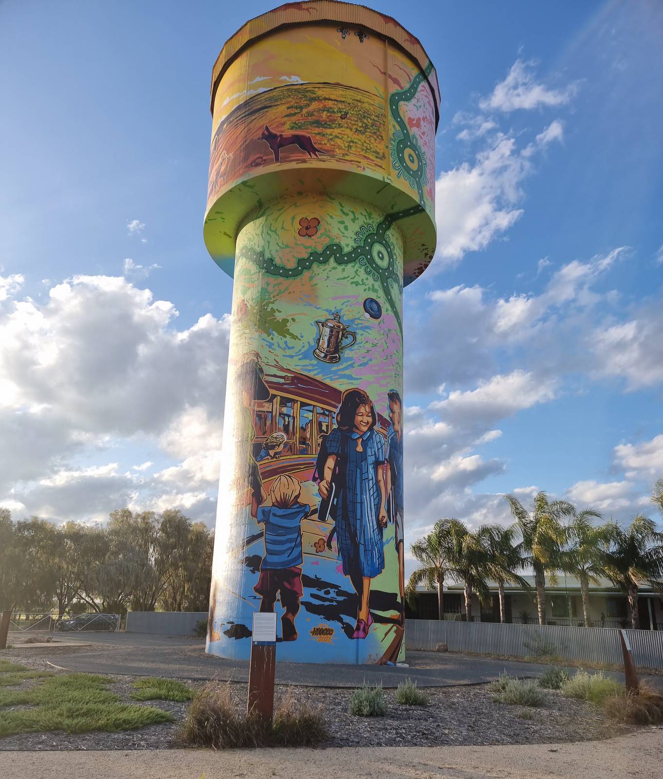 Heesco&mdash;Yerong Creek Water Tower