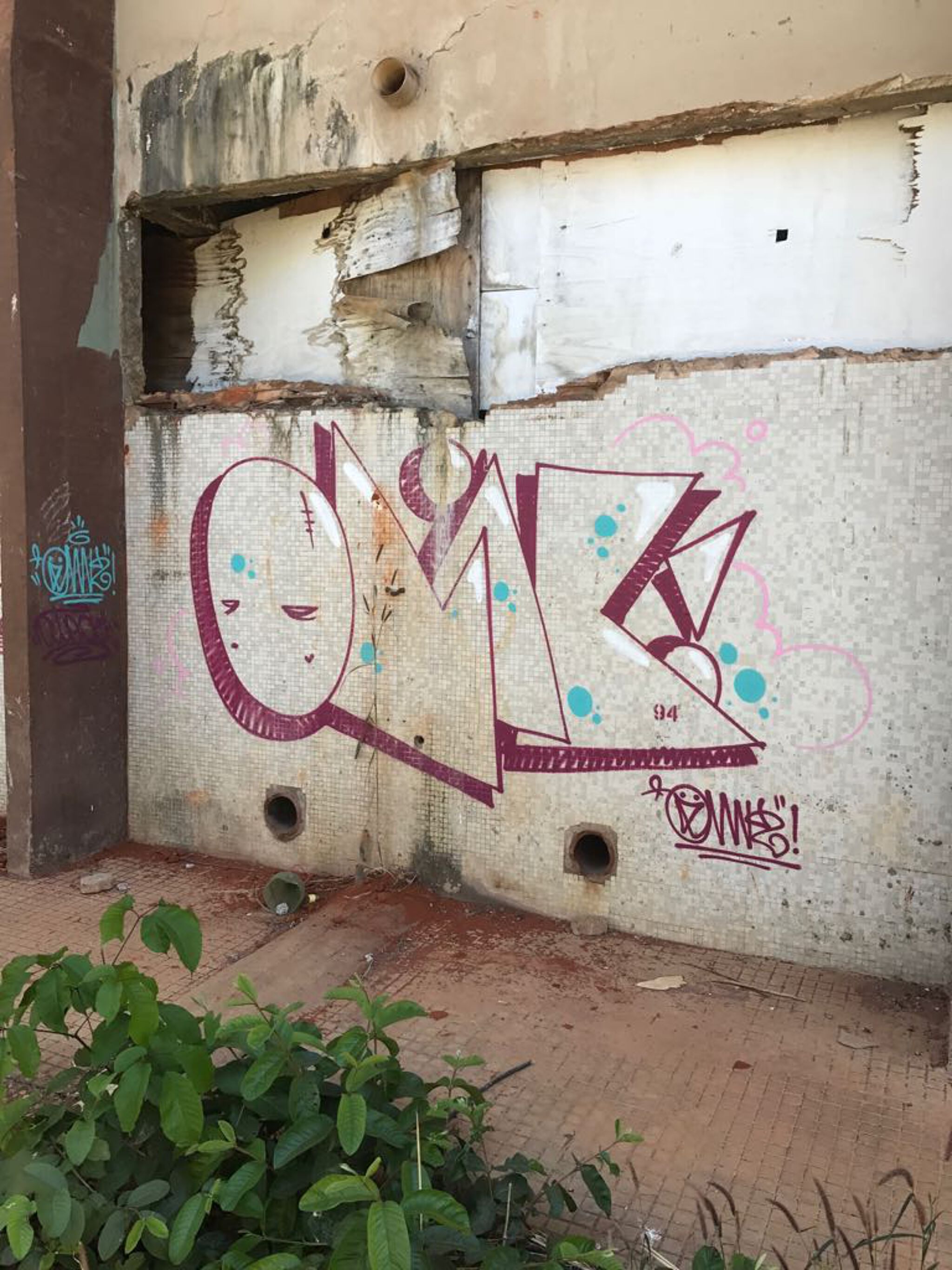 Omik, Atoismo, Toys, Eros, Derkones&mdash;Hospital art