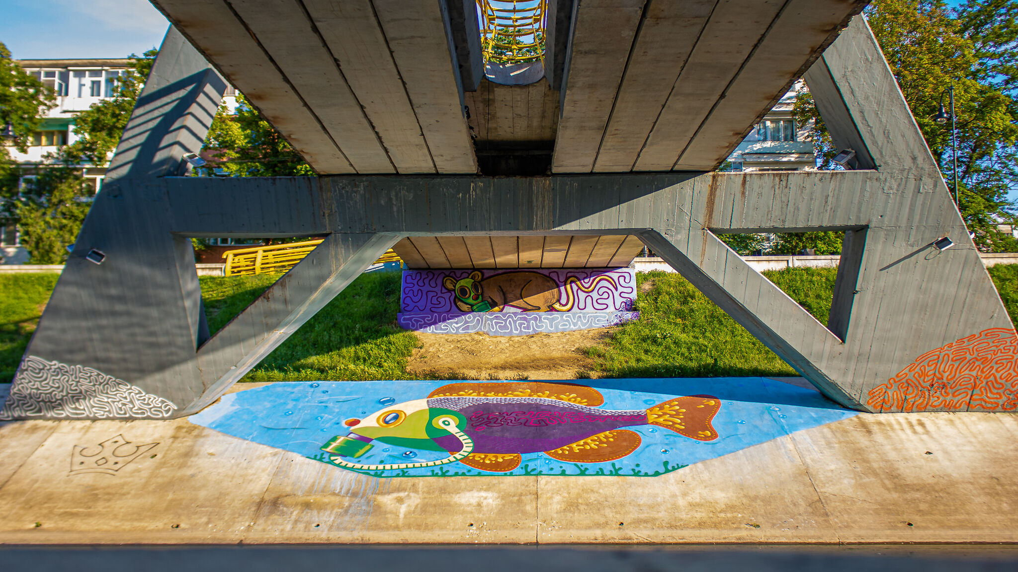 Merithezu, Harcea Pacea&mdash;Bahlui Octopus and other urban wildlife