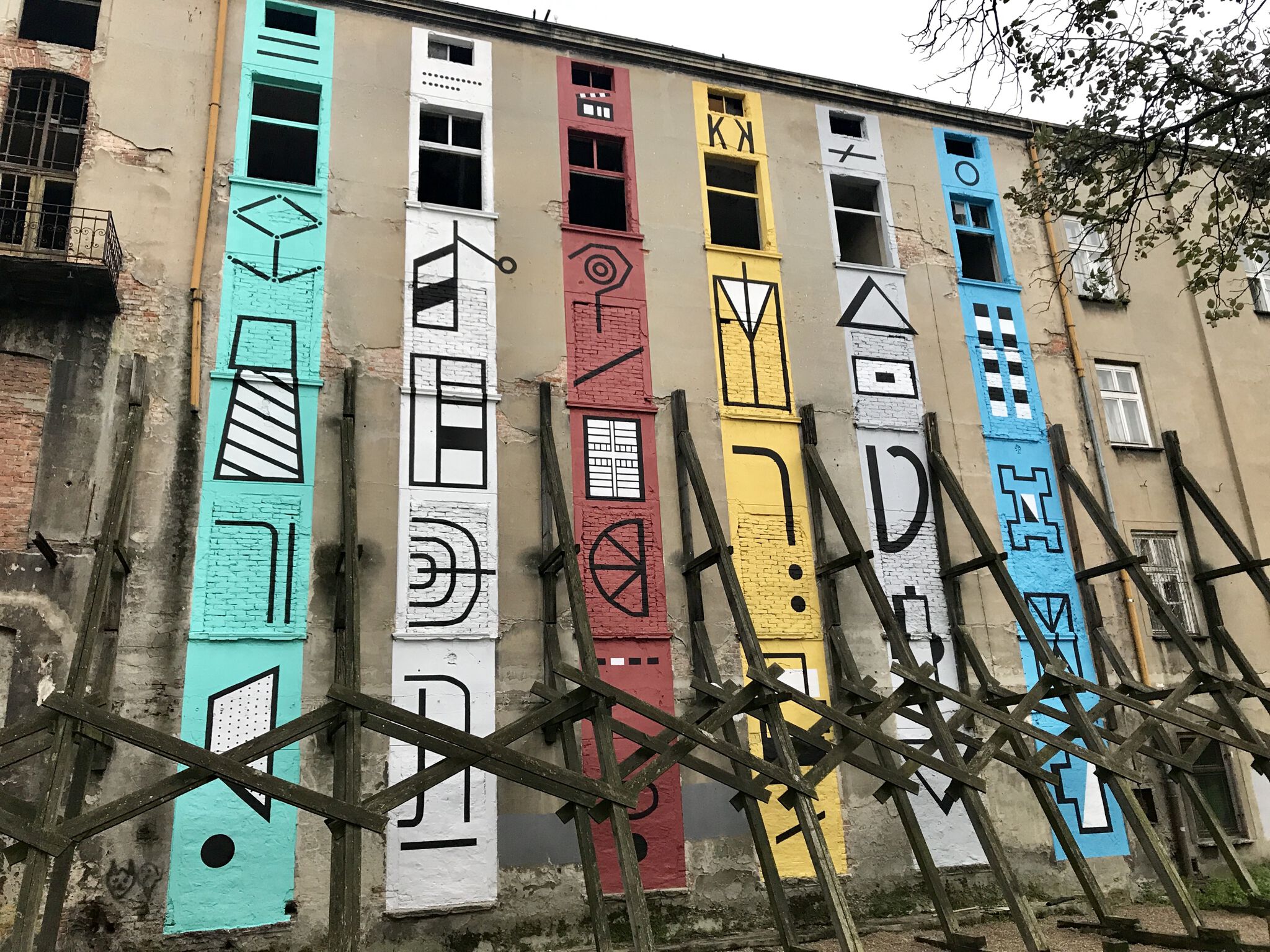 Kasia Breska&mdash;Totems of Łódź