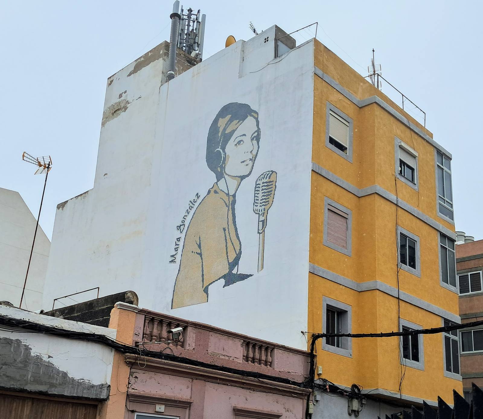 Luna Bengoechea, Acaymo Cuesta&mdash;Mara González