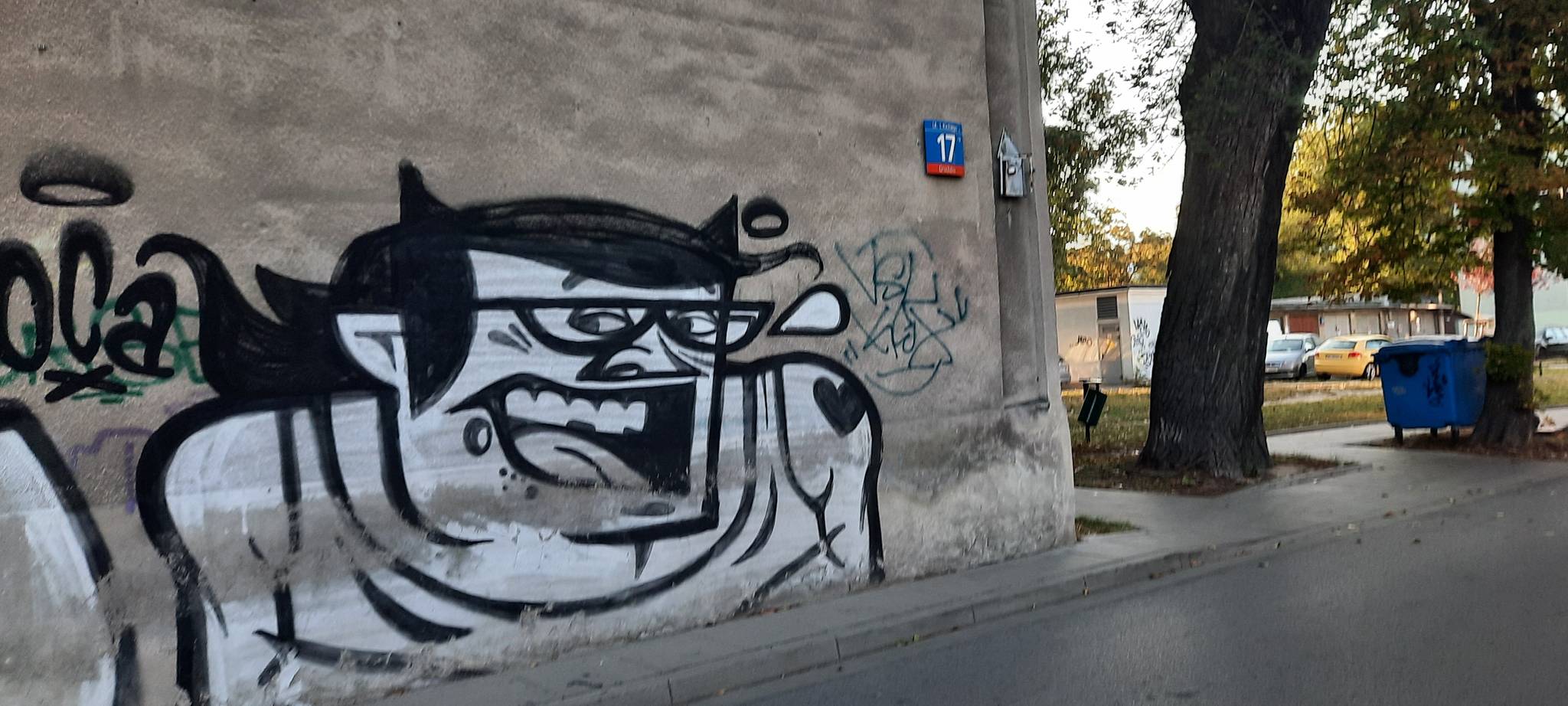 Unknown - Warsaw&mdash;Bar