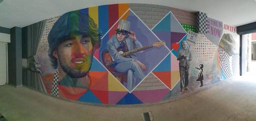 Hidden artwork in Otets Paisiy street