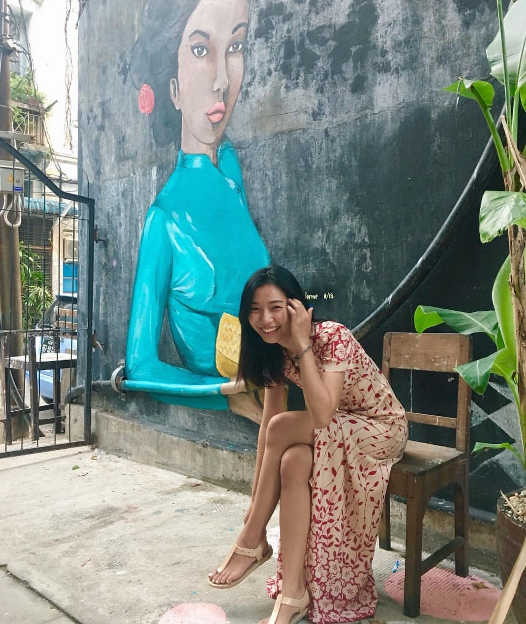 Delphine de Lorme&mdash;Htin Htin, modern burmese girl