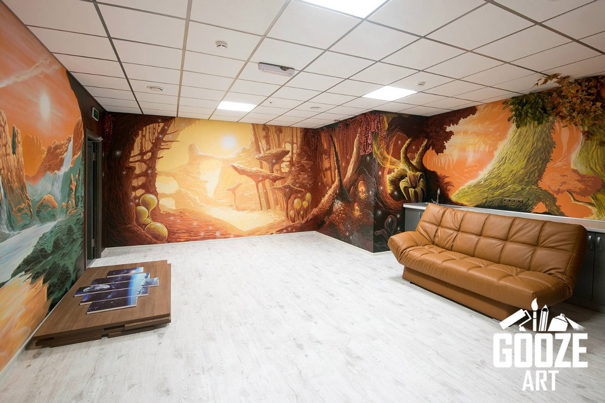 Gooze&mdash;Fly zone  in interior