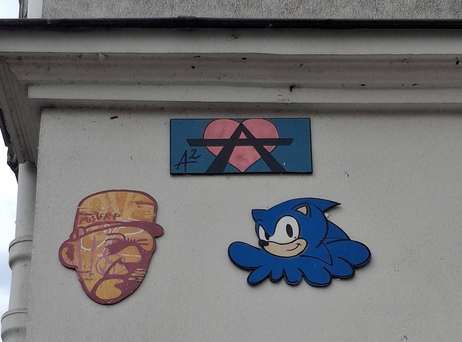 A2, GZUP_streetart, Mister P&mdash;Sonic Octopus, Heart, De Gaulle