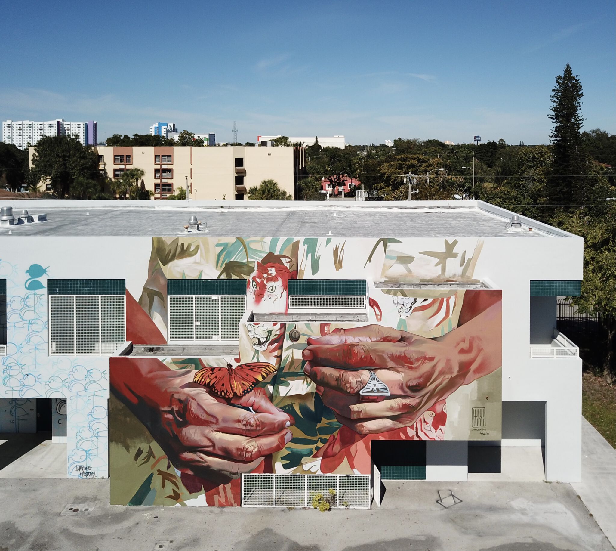 Case Maclaim&mdash;Untitled
