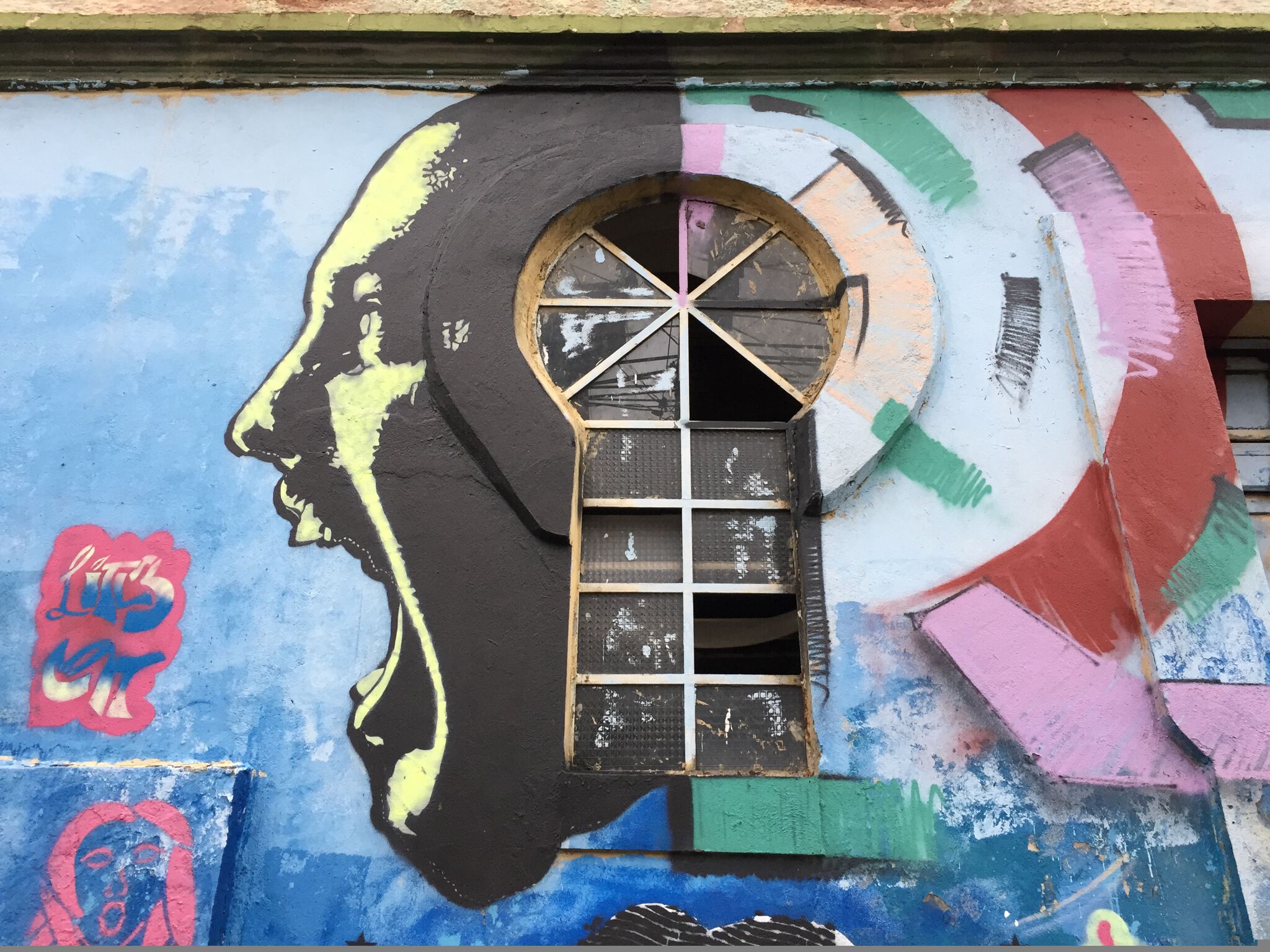 Unknown - Bogota&mdash;Scream very loud - Grita muy fuerte