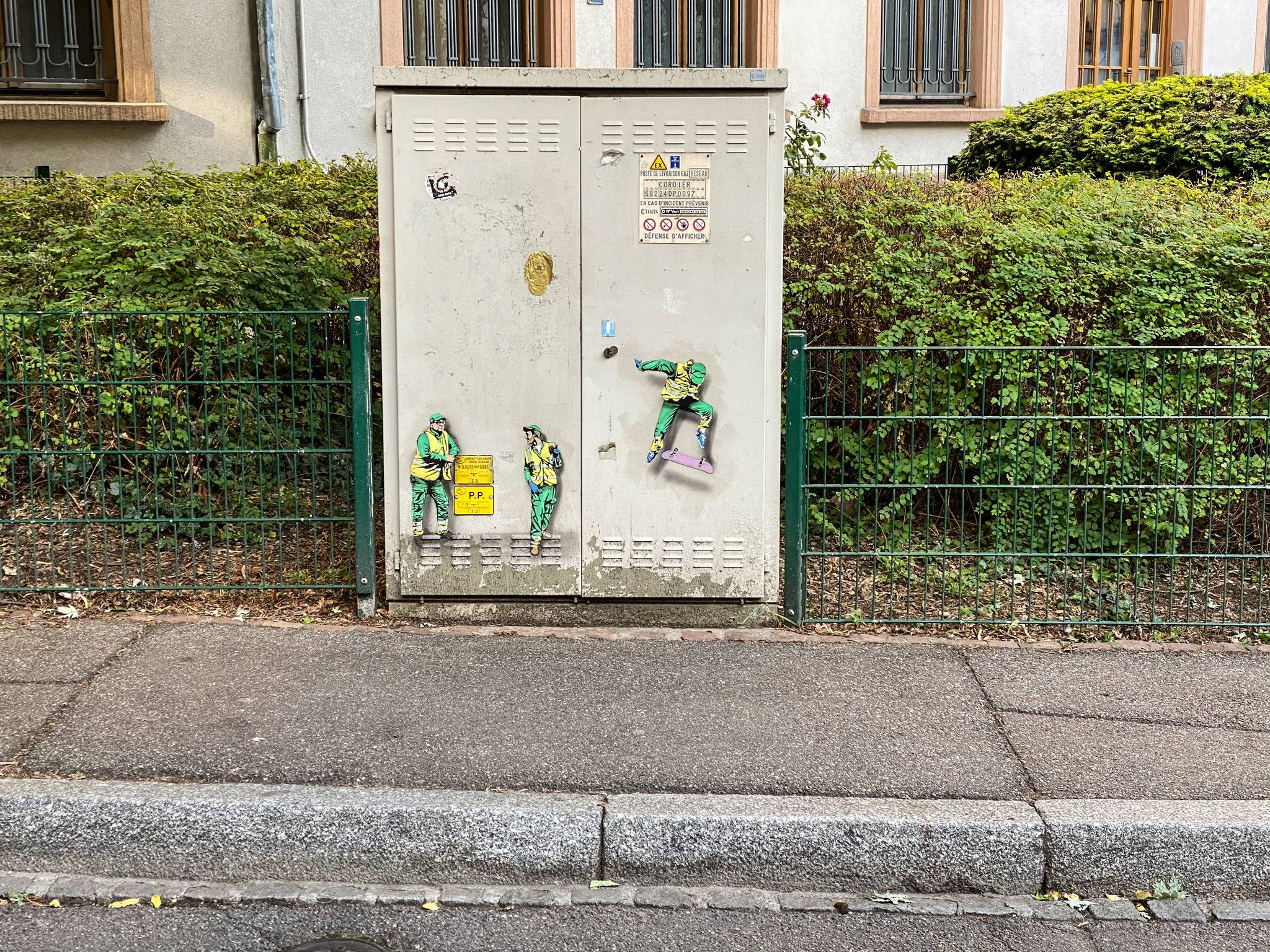 Jaune&mdash;undefined