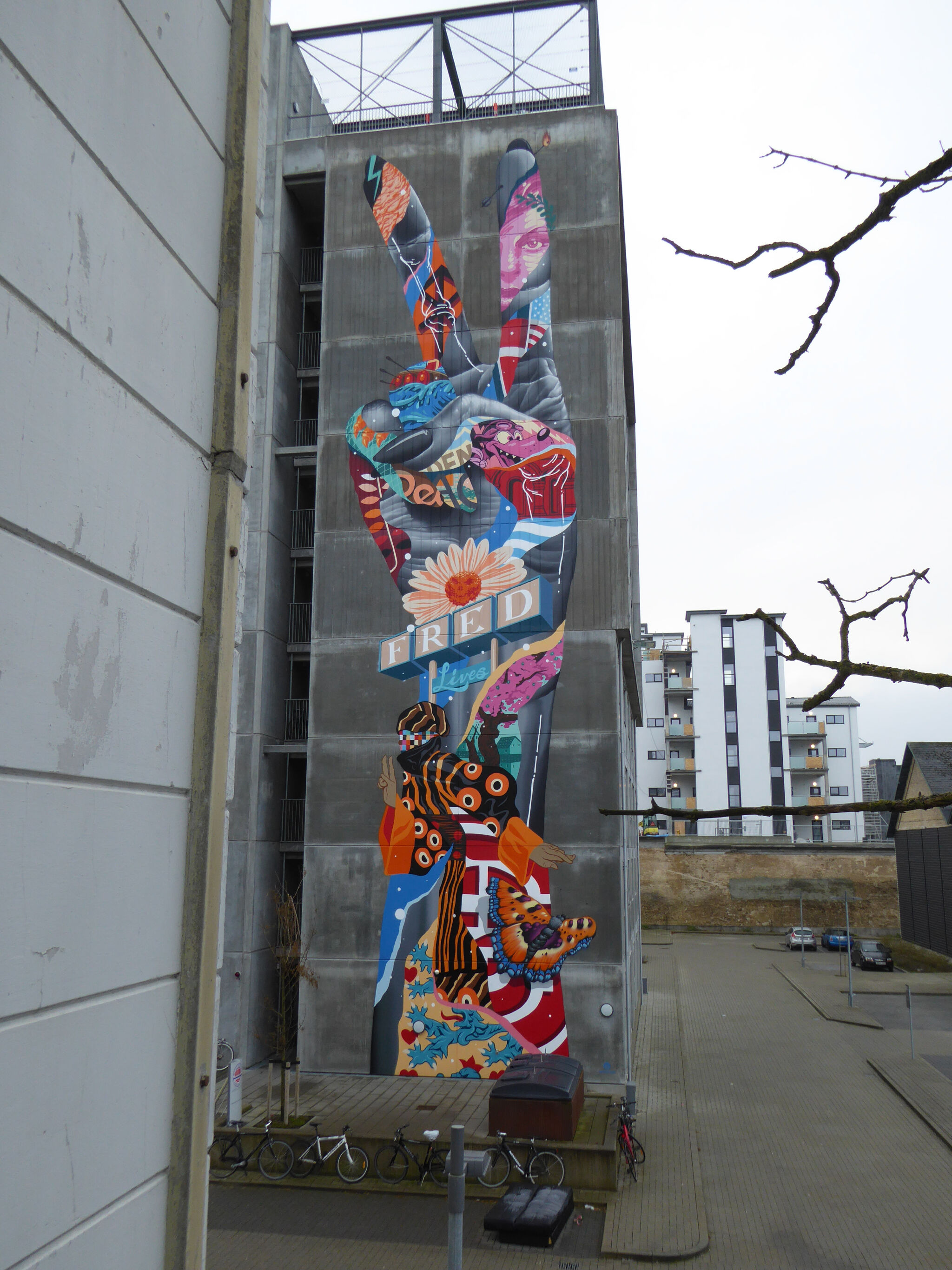 Tristan Eaton&mdash;"Fred Lives (Peace Lives"