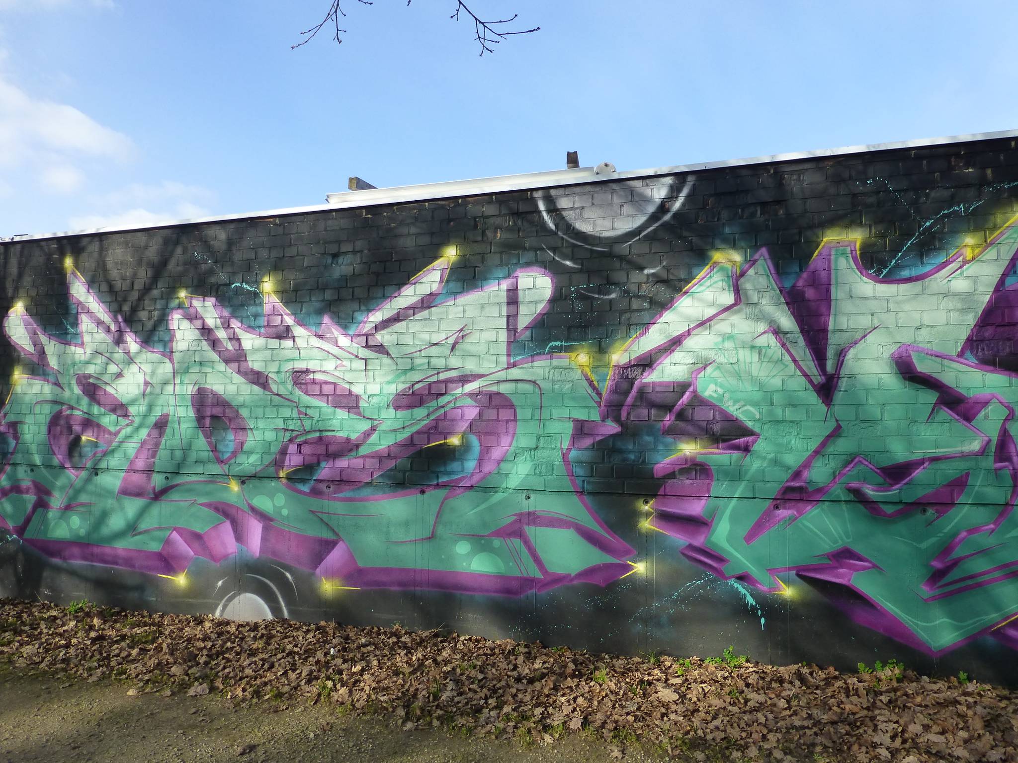 Emes One&mdash;Piece of Glory