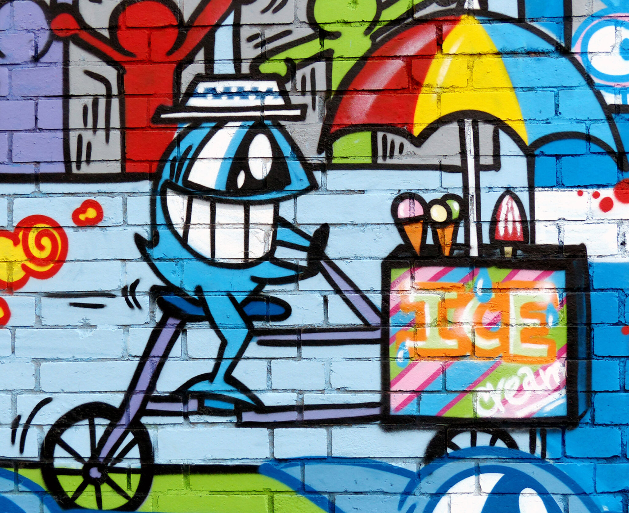 El Pez&mdash;Smiling fish
