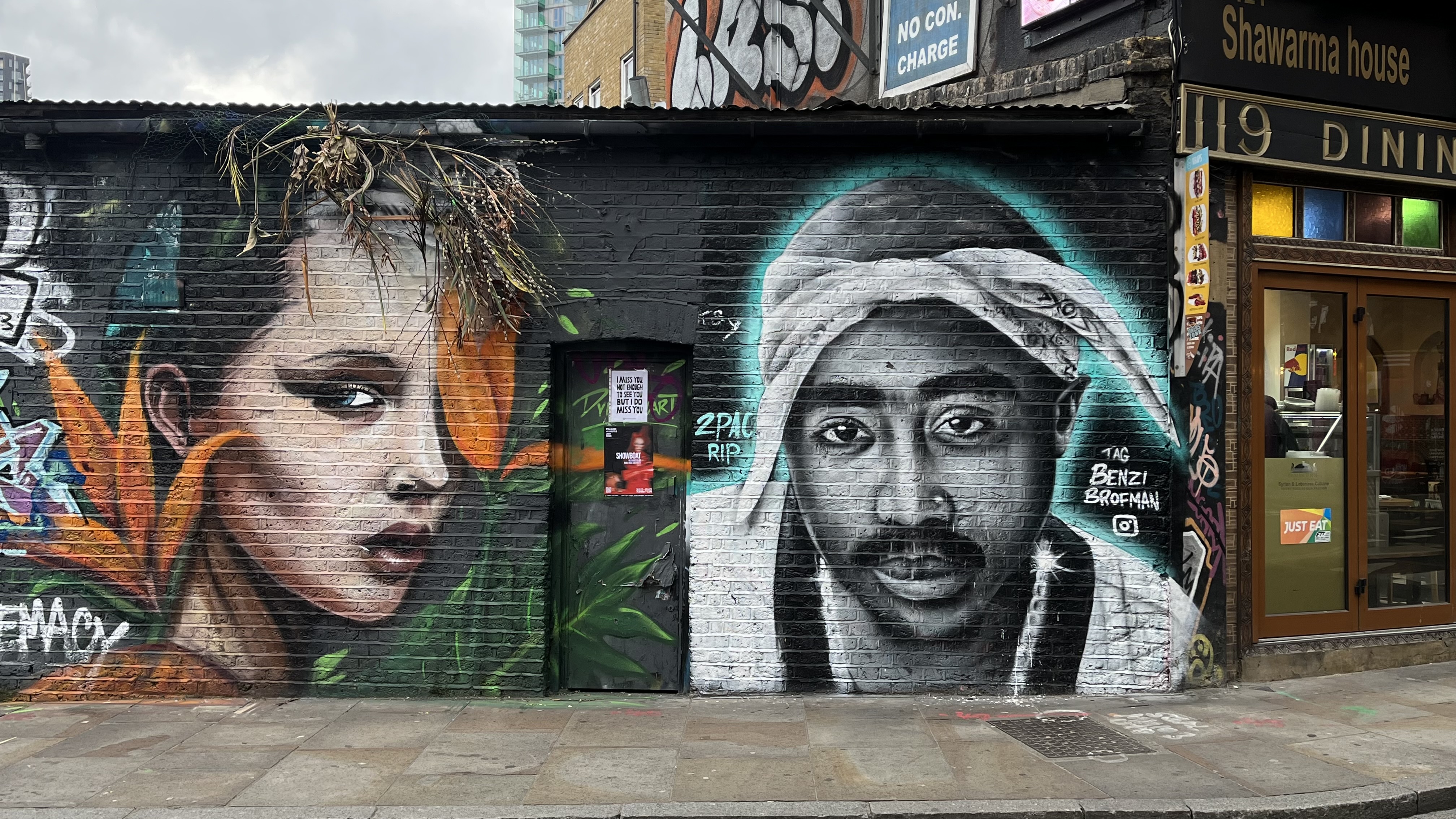 絵画 2PAC トゥパック・シャクール 2pac ラッパー ブラックベルベット