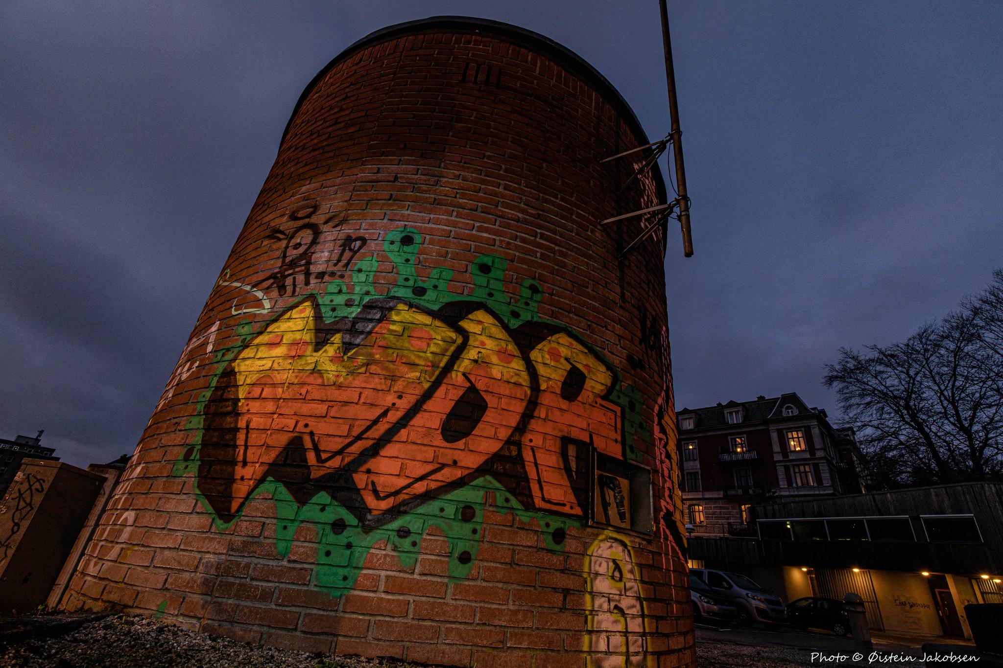&mdash;Graffiti spot / Skating park