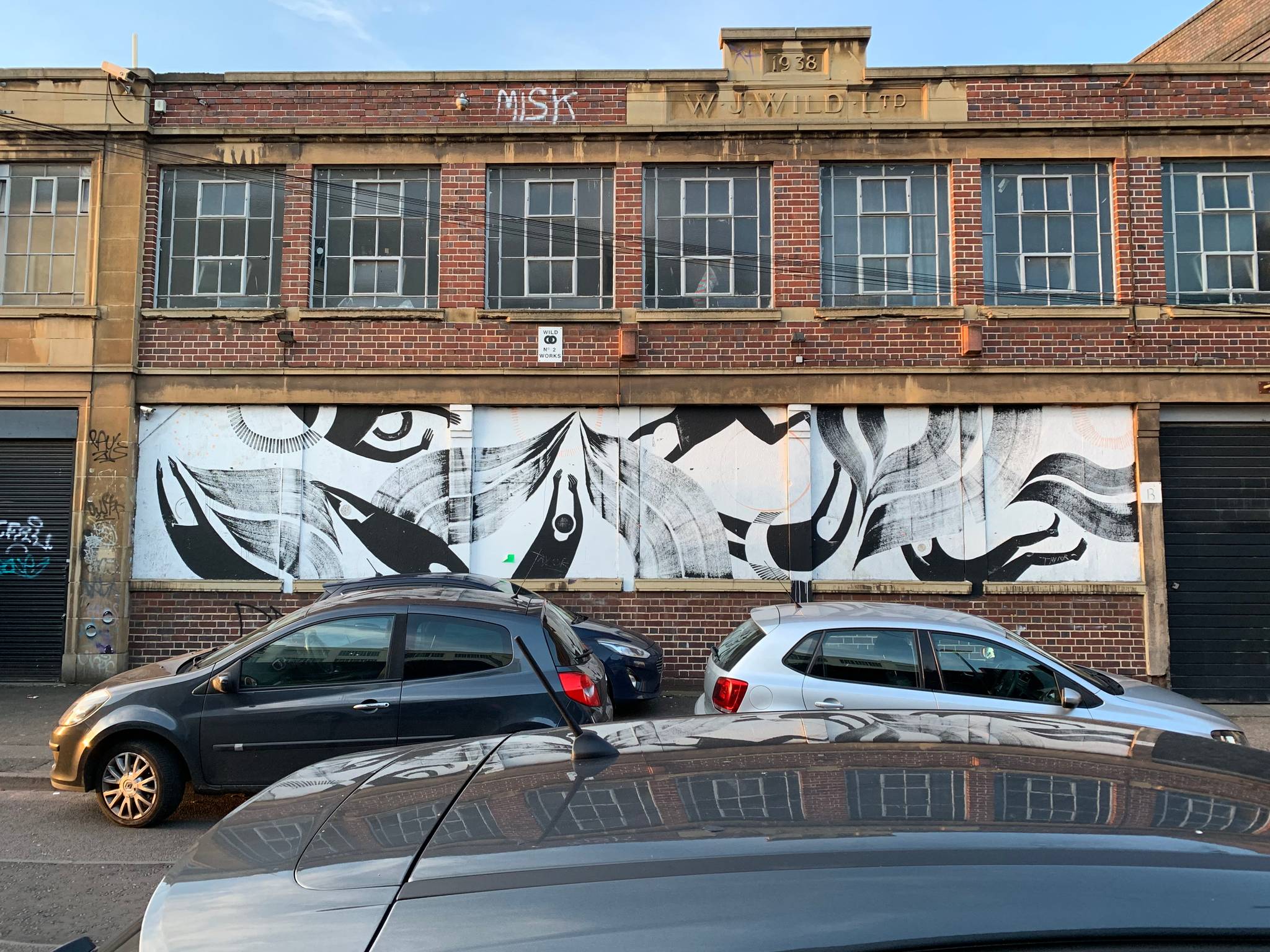 Lucy McLauchlan&mdash;Flying people