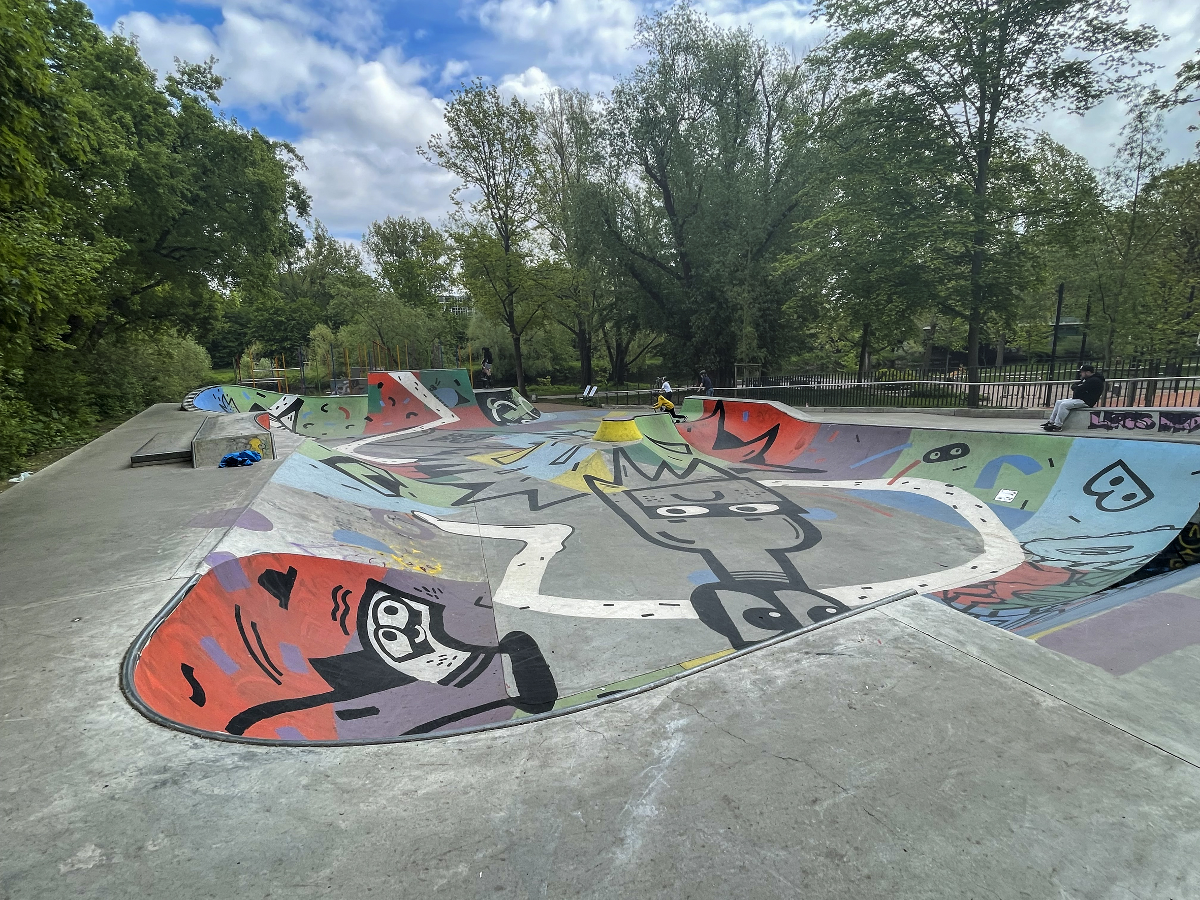 LY | LY Painter Go To The LUV's Skatepark (2020) | MutualArt
