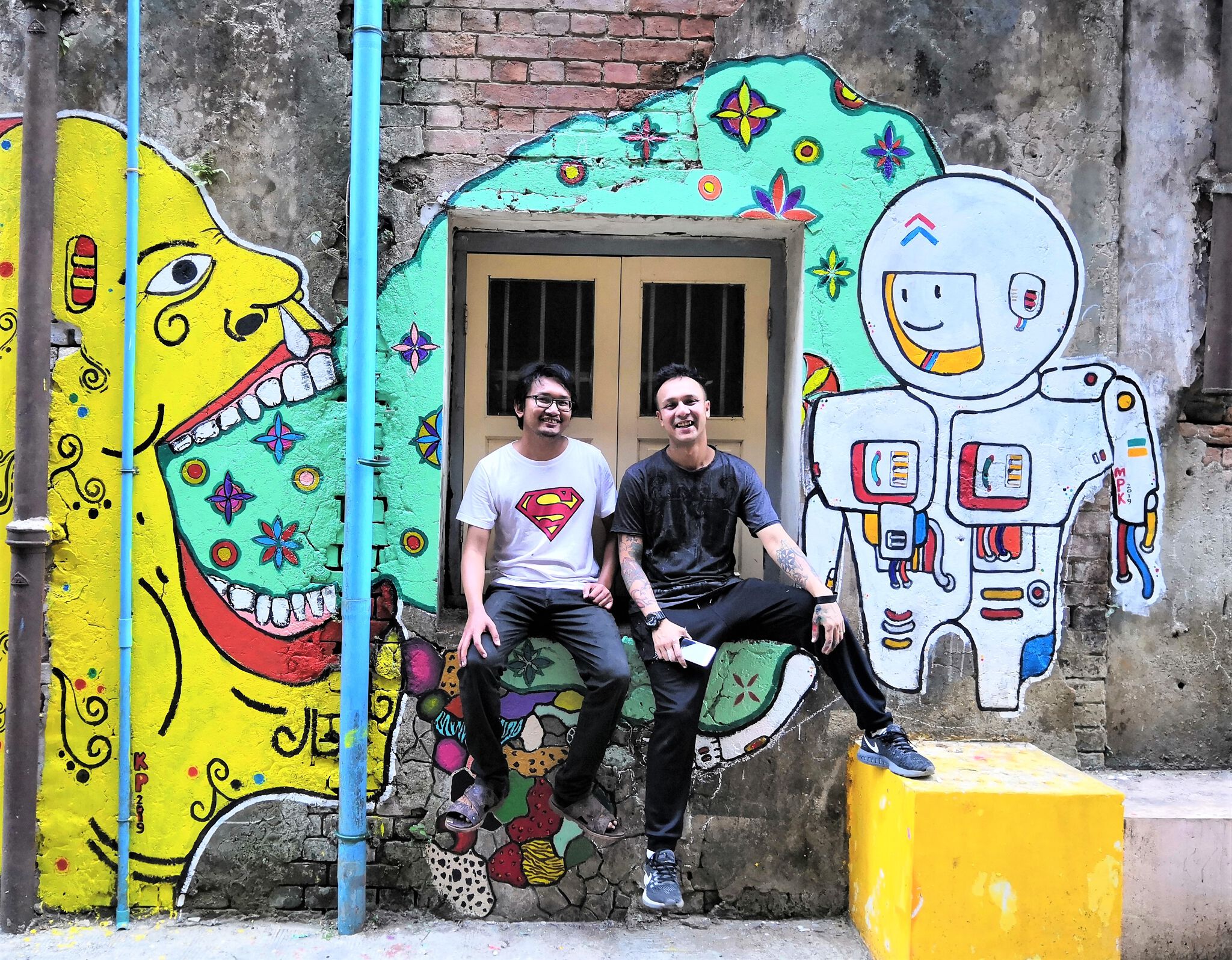 Tong Pak Fu, Zone Zone, Kyar Pauk&mdash;Yellow man speaking flowers