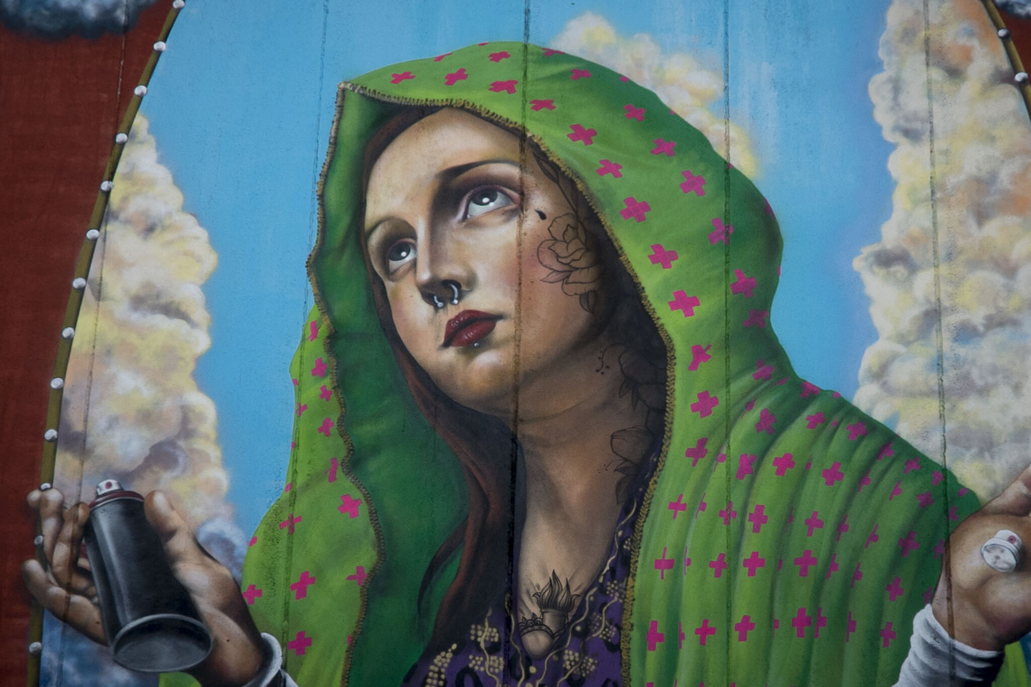 Rojo, El Rojo&mdash;"Nuestra Señora de los Botes" / "Our Lady of the Cans"