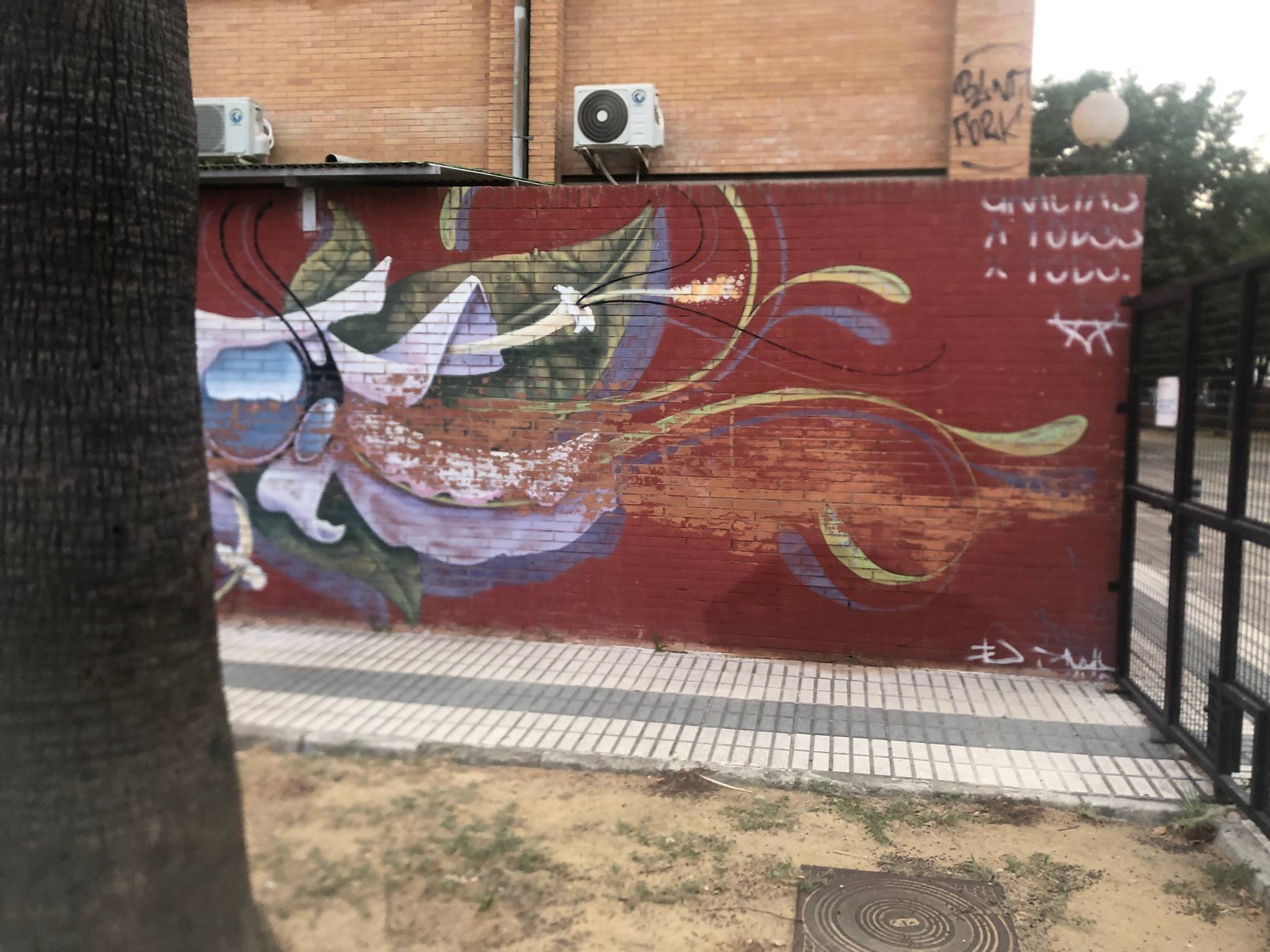 Unknown - Sevilla&mdash;Instituto Llanes- Centro bilingüe
