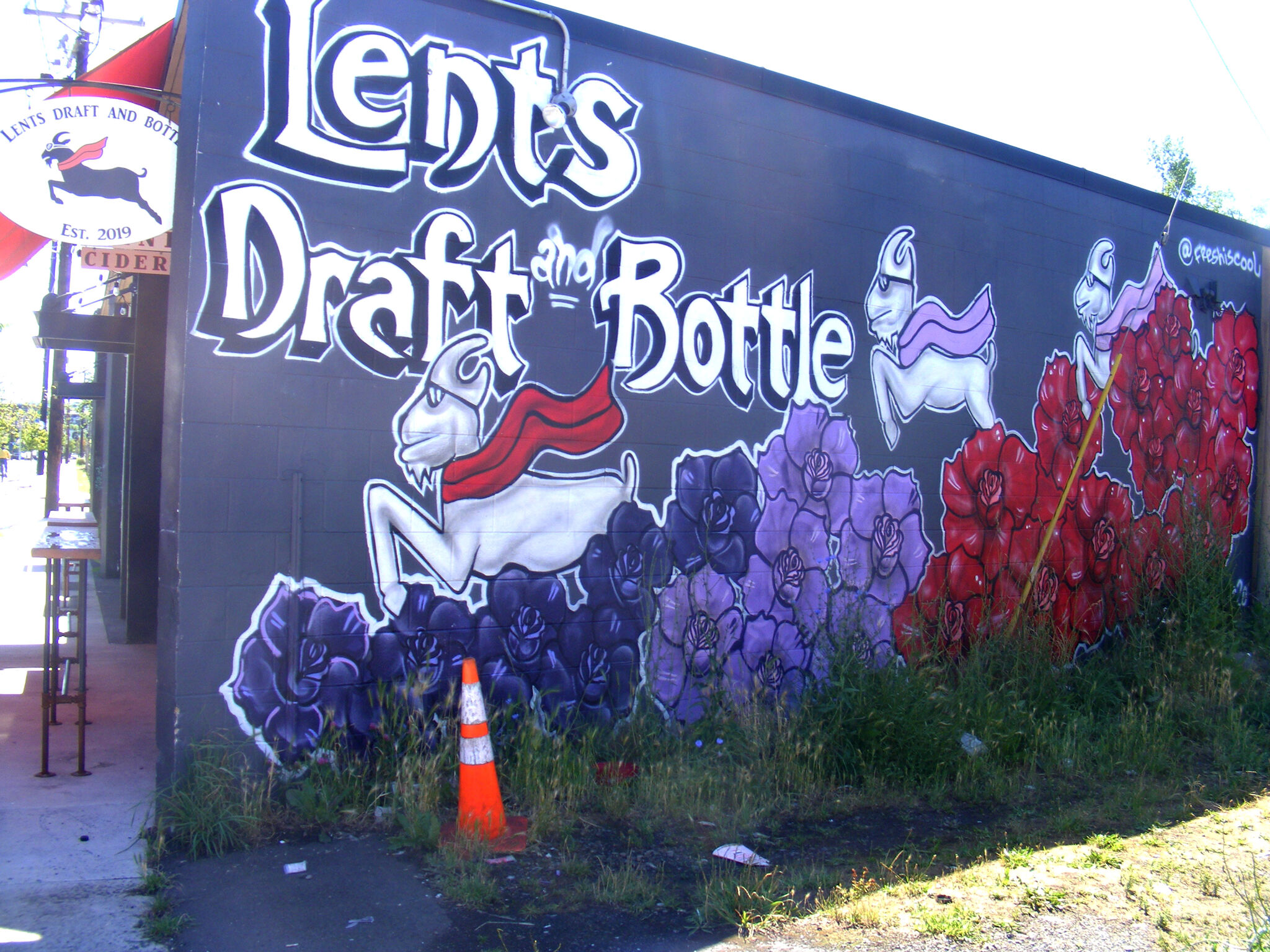 Freshiscool&mdash;Lents Draft and Bottle