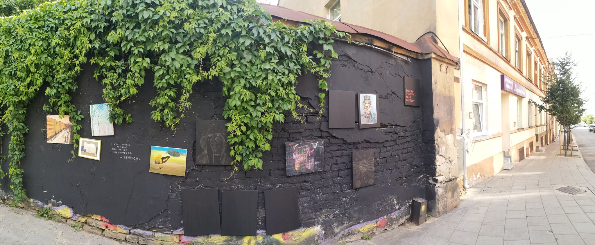 Various Artists&mdash;Stotis District Wall Gallery