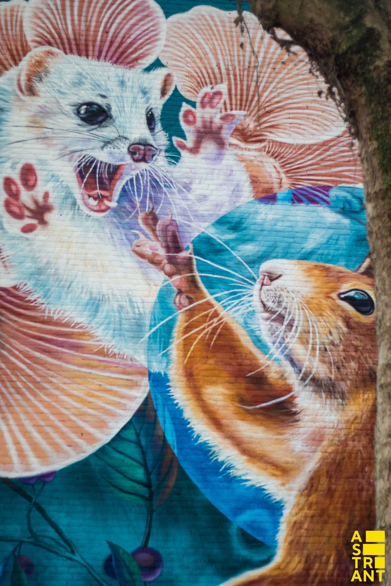 Nina Valkhoff&mdash;Ermine in wintercoat and a squirrel