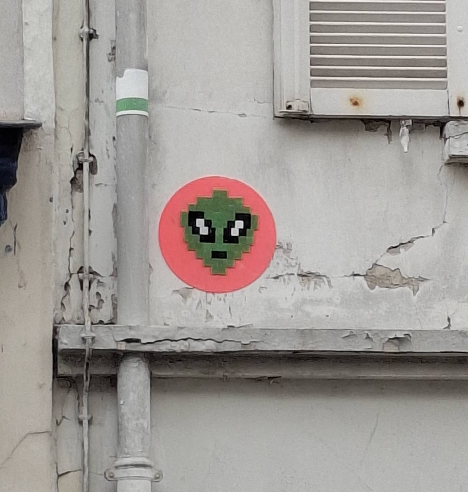 Mr Djoul&mdash;Alien
