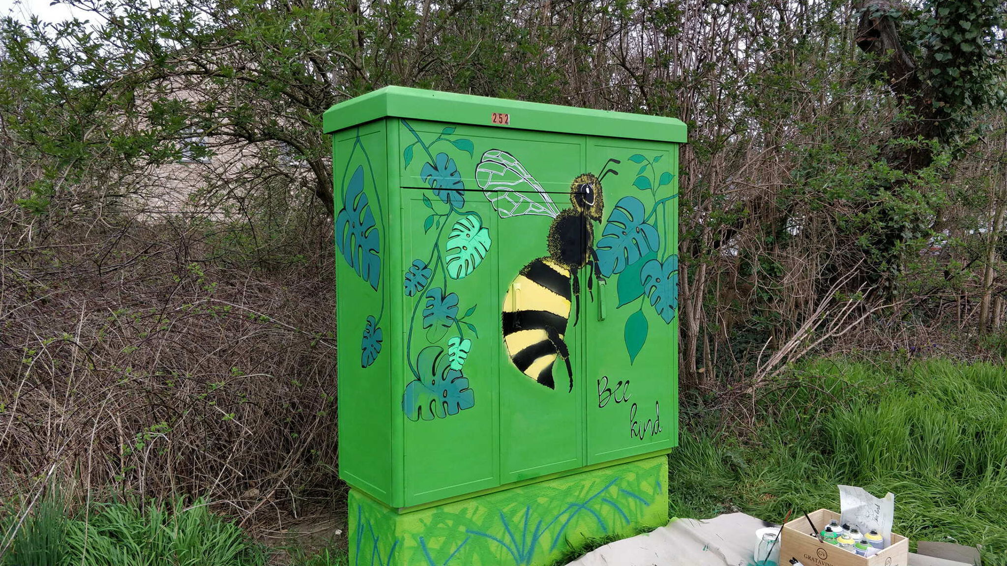 Lonneke á Campo&mdash;Tour Elentrik - Bee Kind