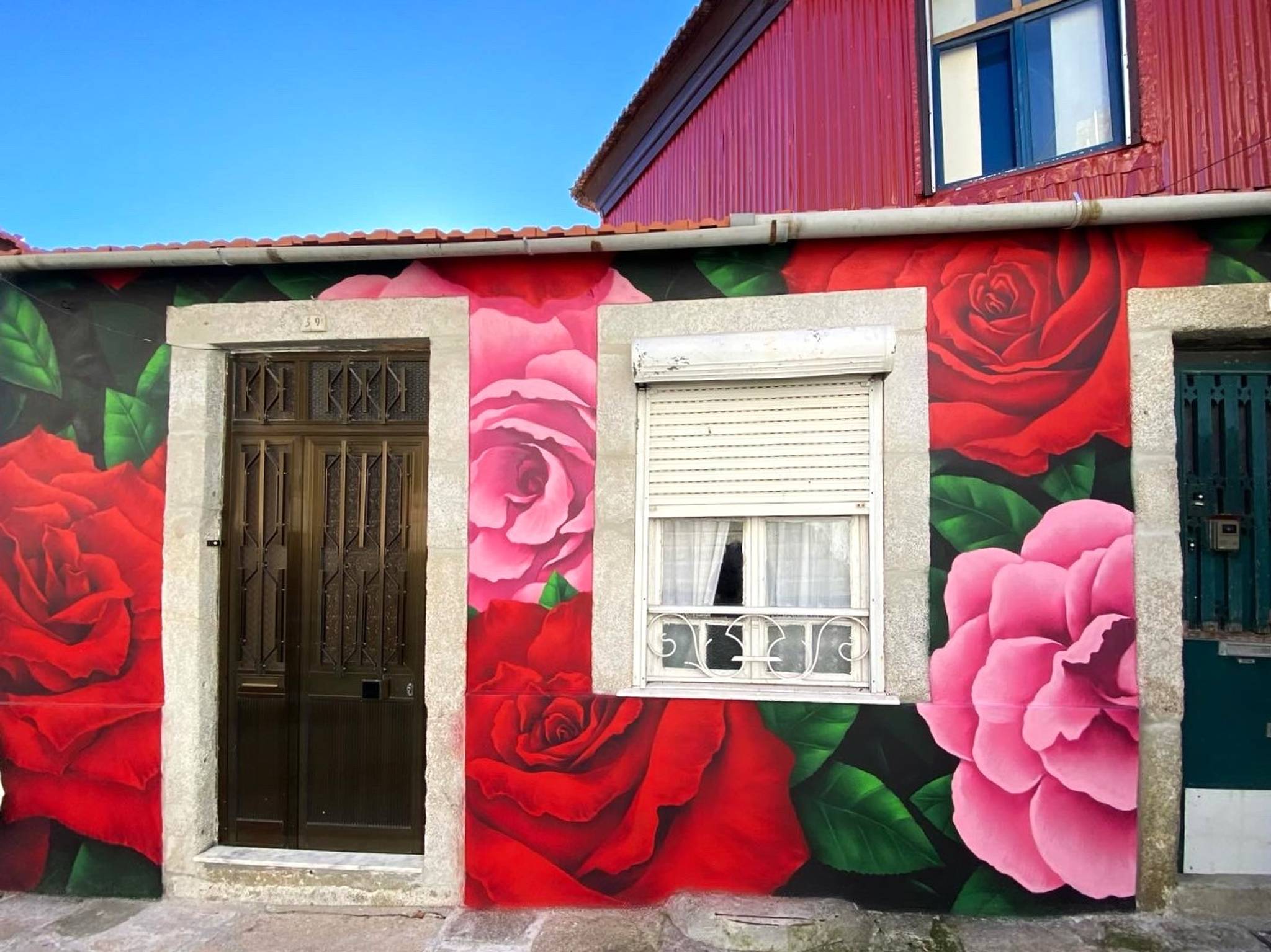 Mr Dheo&mdash;“Dona Rosa” & joint walls