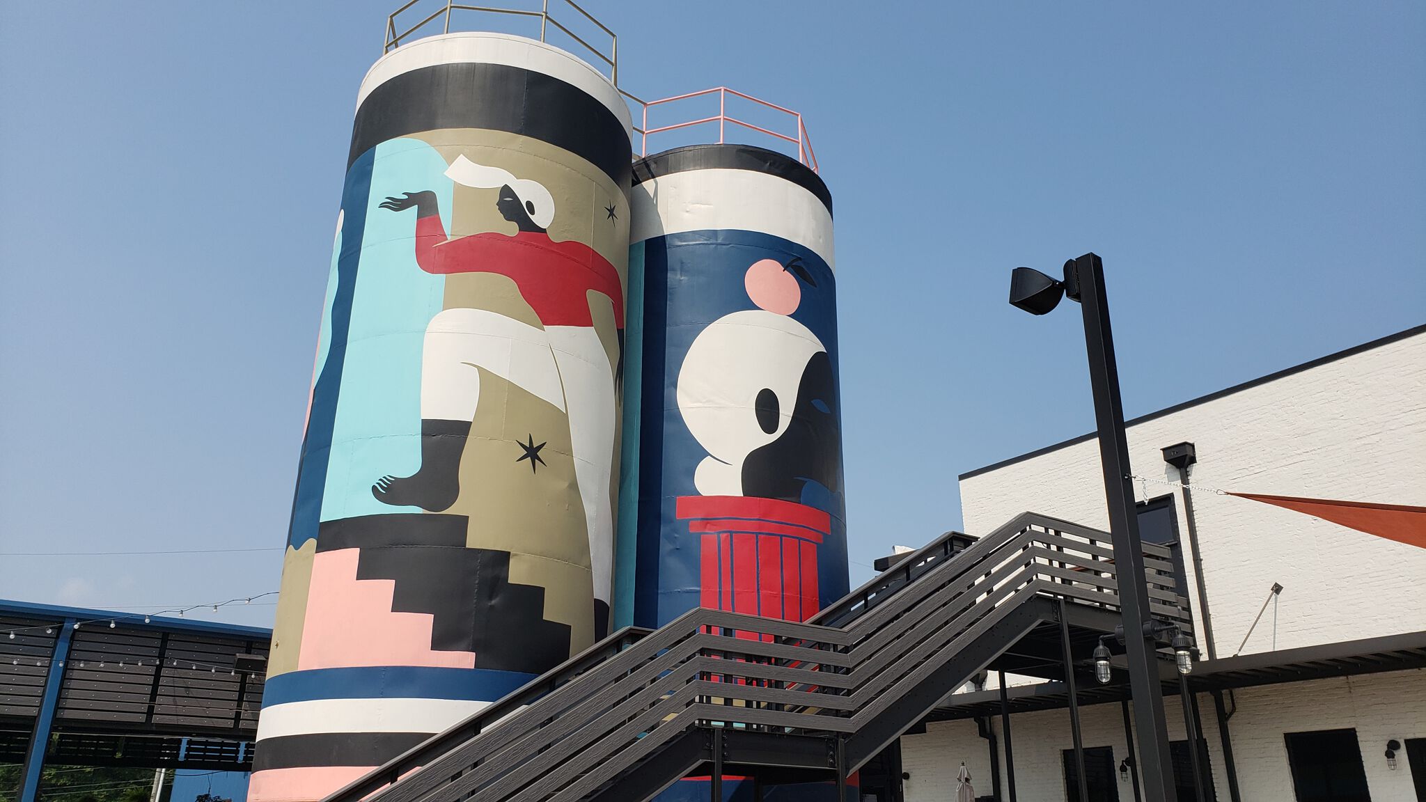Hilda Palafox&mdash;Silos